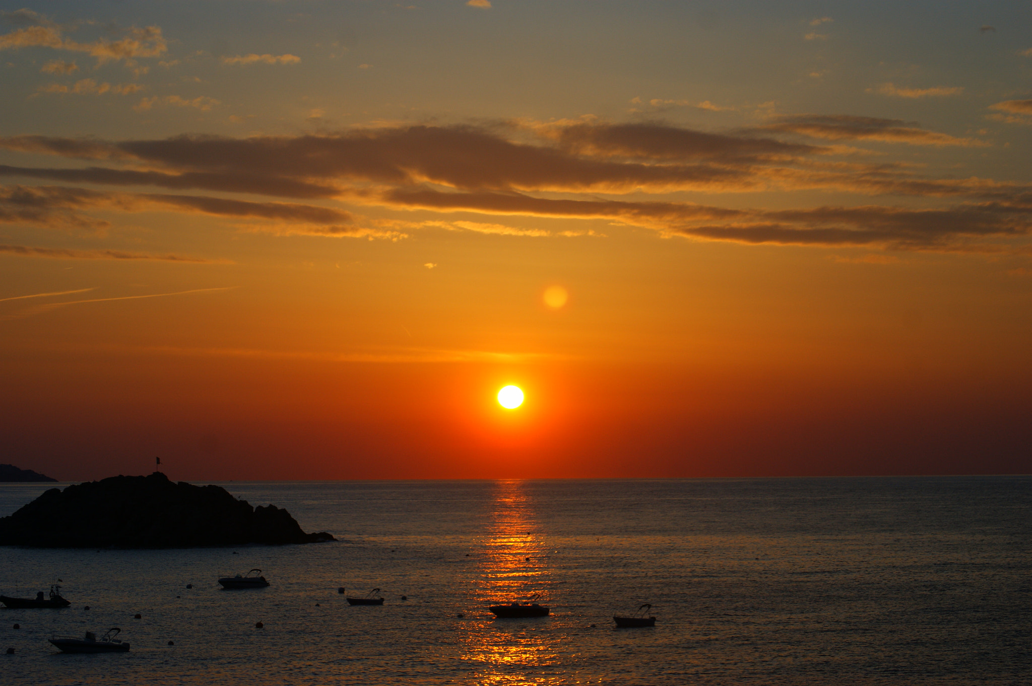 Sony Alpha DSLR-A380 sample photo. Sunrise photography
