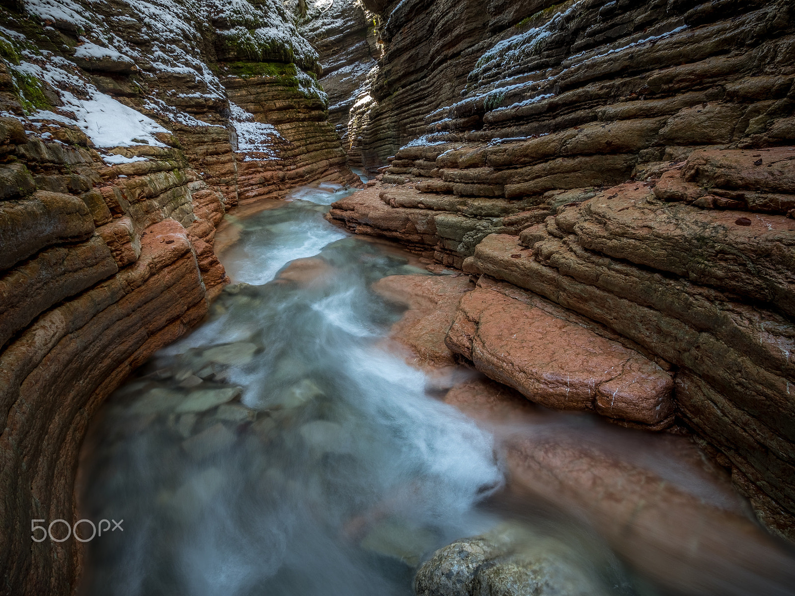 Olympus OM-D E-M1 + Olympus Zuiko Digital ED 9-18mm F4.0-5.6 sample photo. The gorge narrows photography