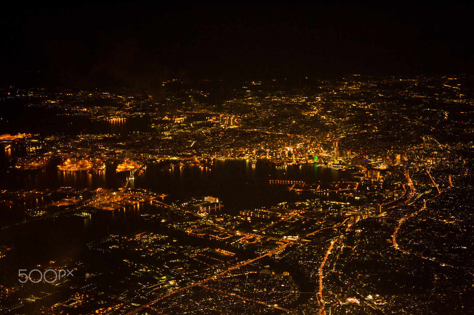 Nikon AF-S Micro-Nikkor 60mm F2.8G ED sample photo. At night photography
