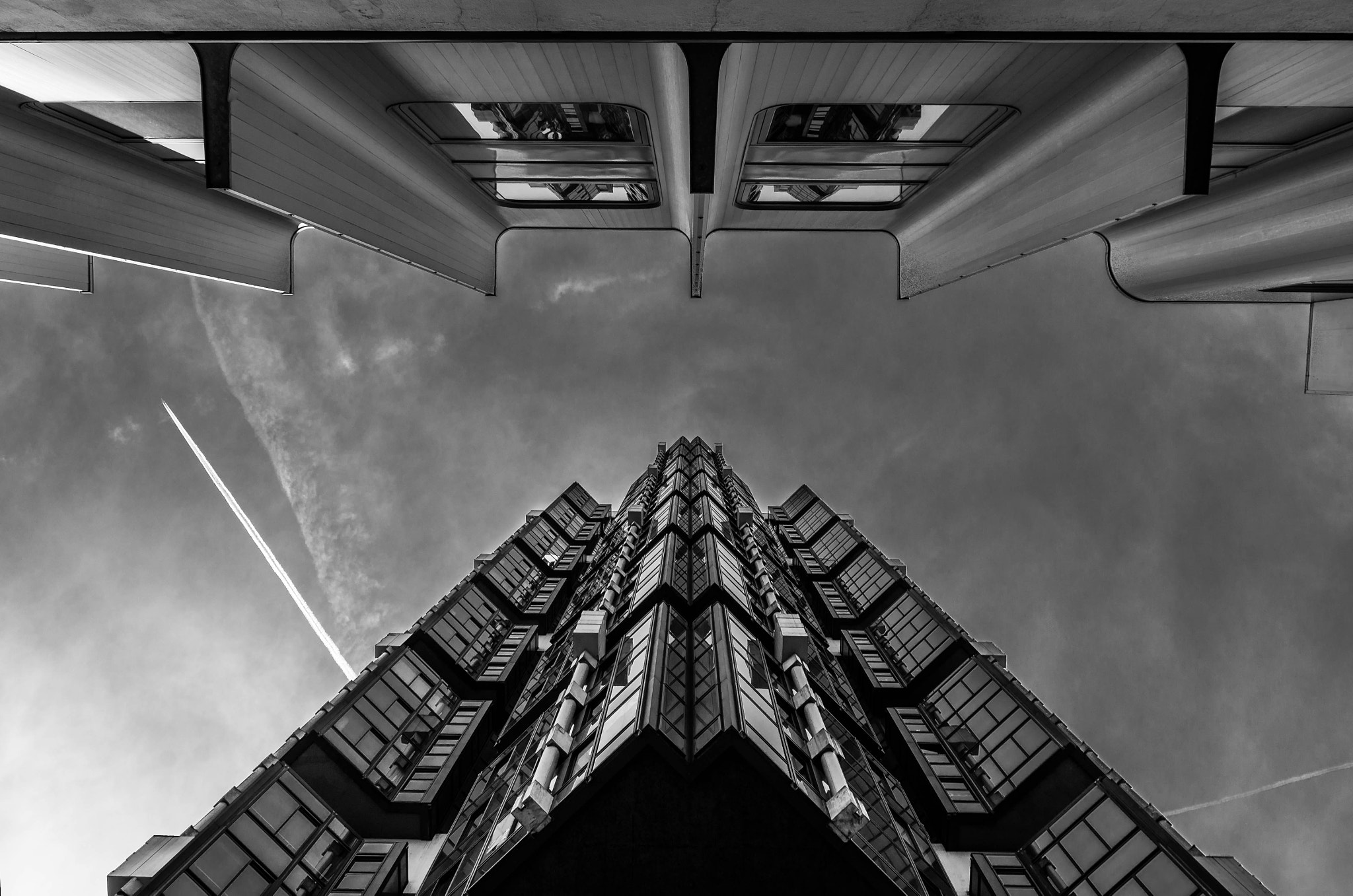 HD Pentax DA 15mm F4 ED AL Limited sample photo. 70's architecture photography