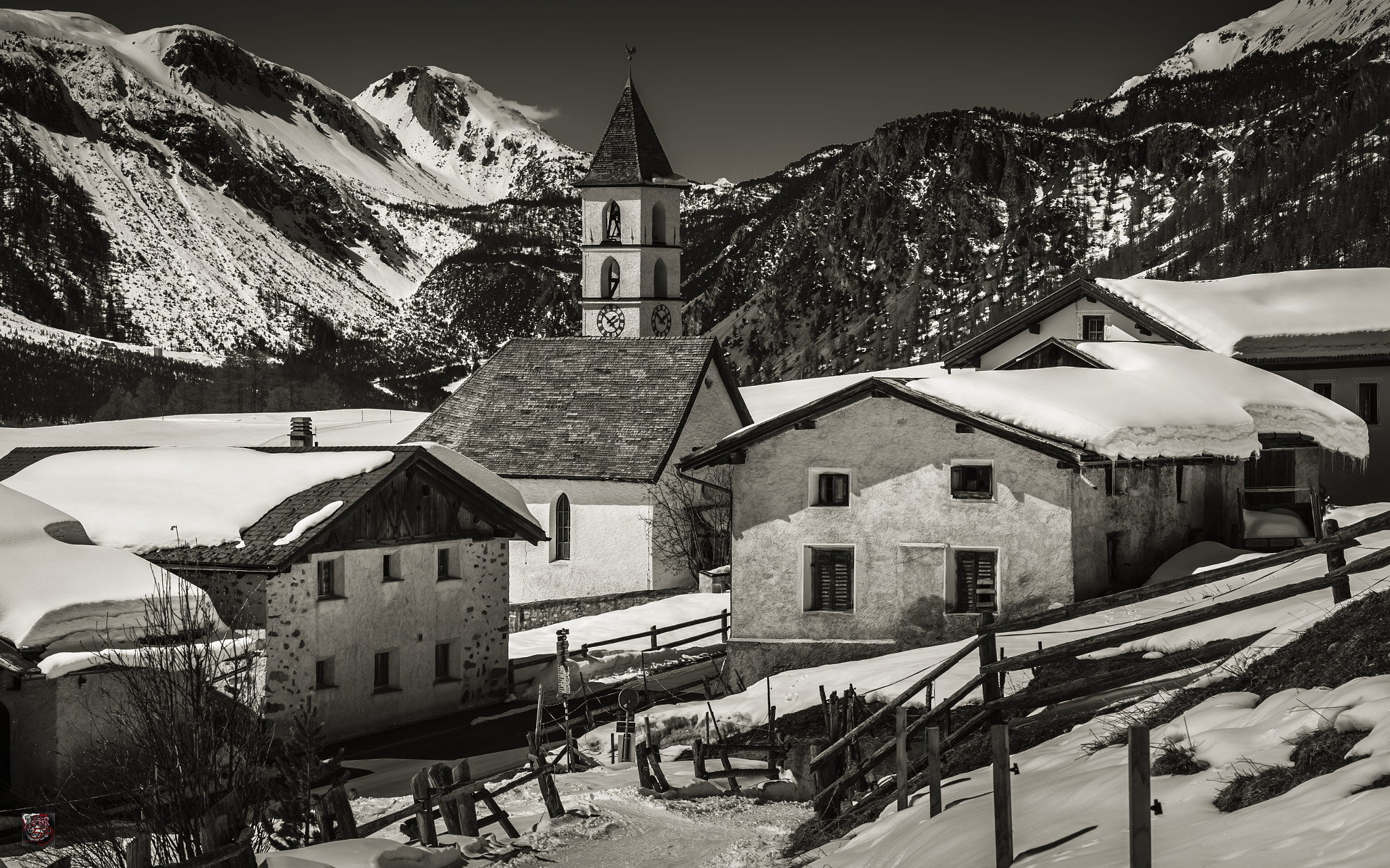 Leica APO-Summicron-M 90mm F2 ASPH sample photo. Val müstair: the villages - lü - elevation 1'920 m (6,300 ft), population 65 - 1 (2) photography