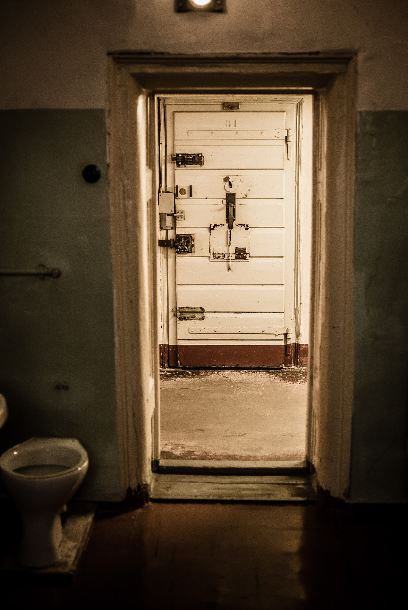E 50mm F2 sample photo. Door photography