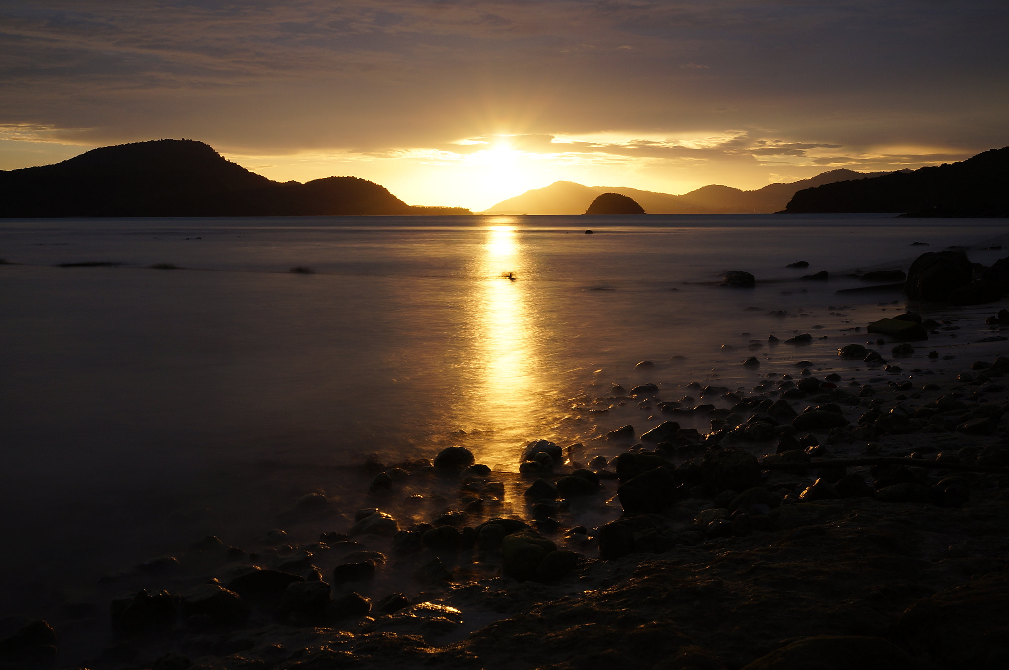 Sony Alpha NEX-5T + Sigma 30mm F2.8 EX DN sample photo. Cape panwa beach sunset photography
