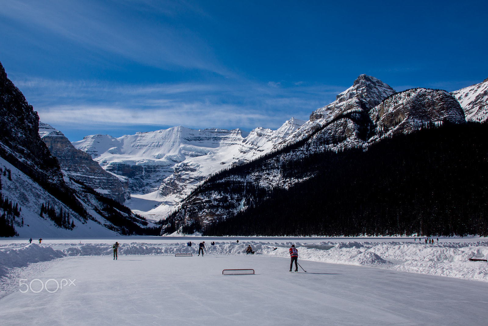 Sony SLT-A77 + DT 18-300mm F3.5-6.3 sample photo. The most awesomest hockey rink photography