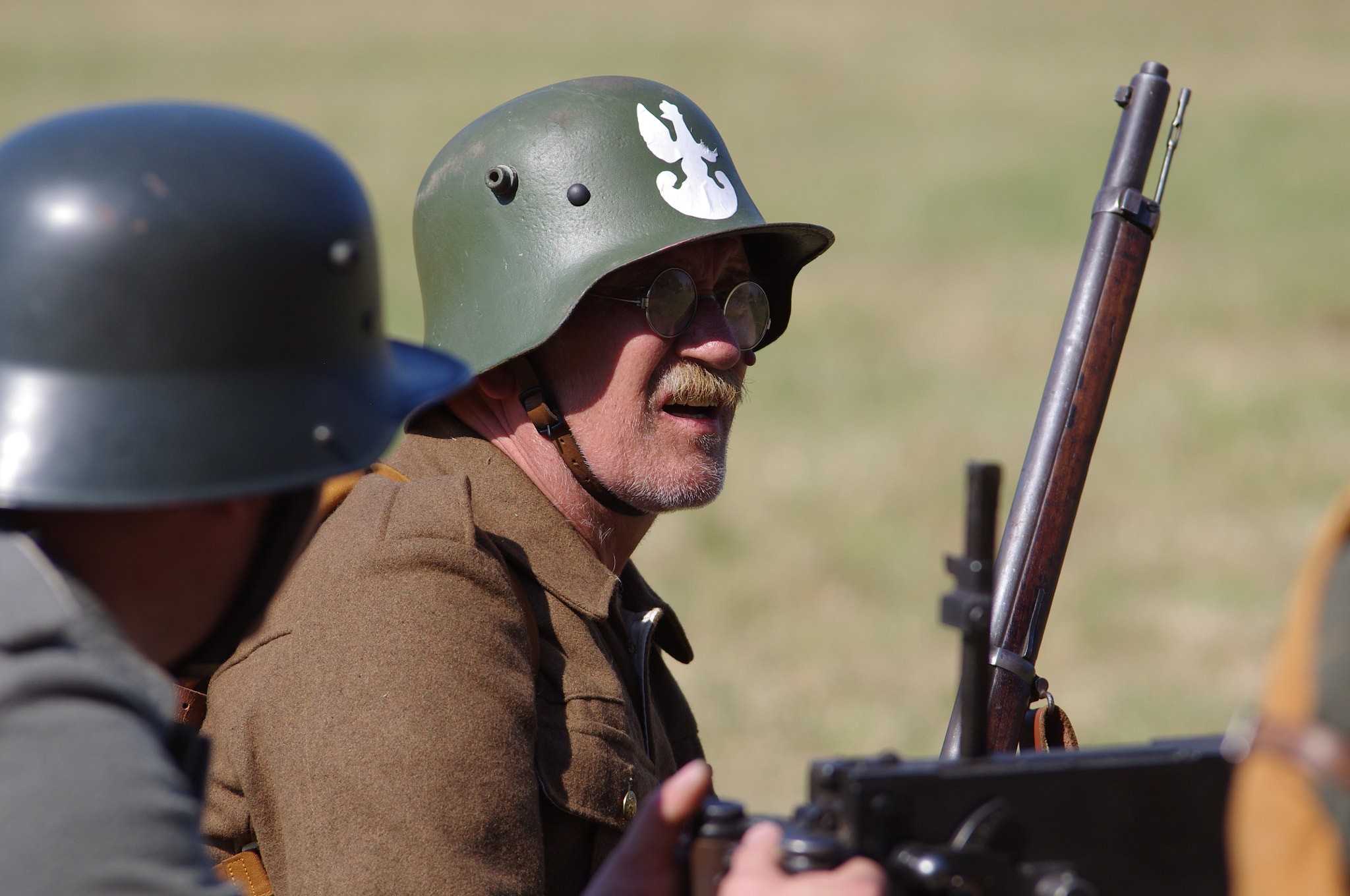 Pentax K-r sample photo. Soldier photography