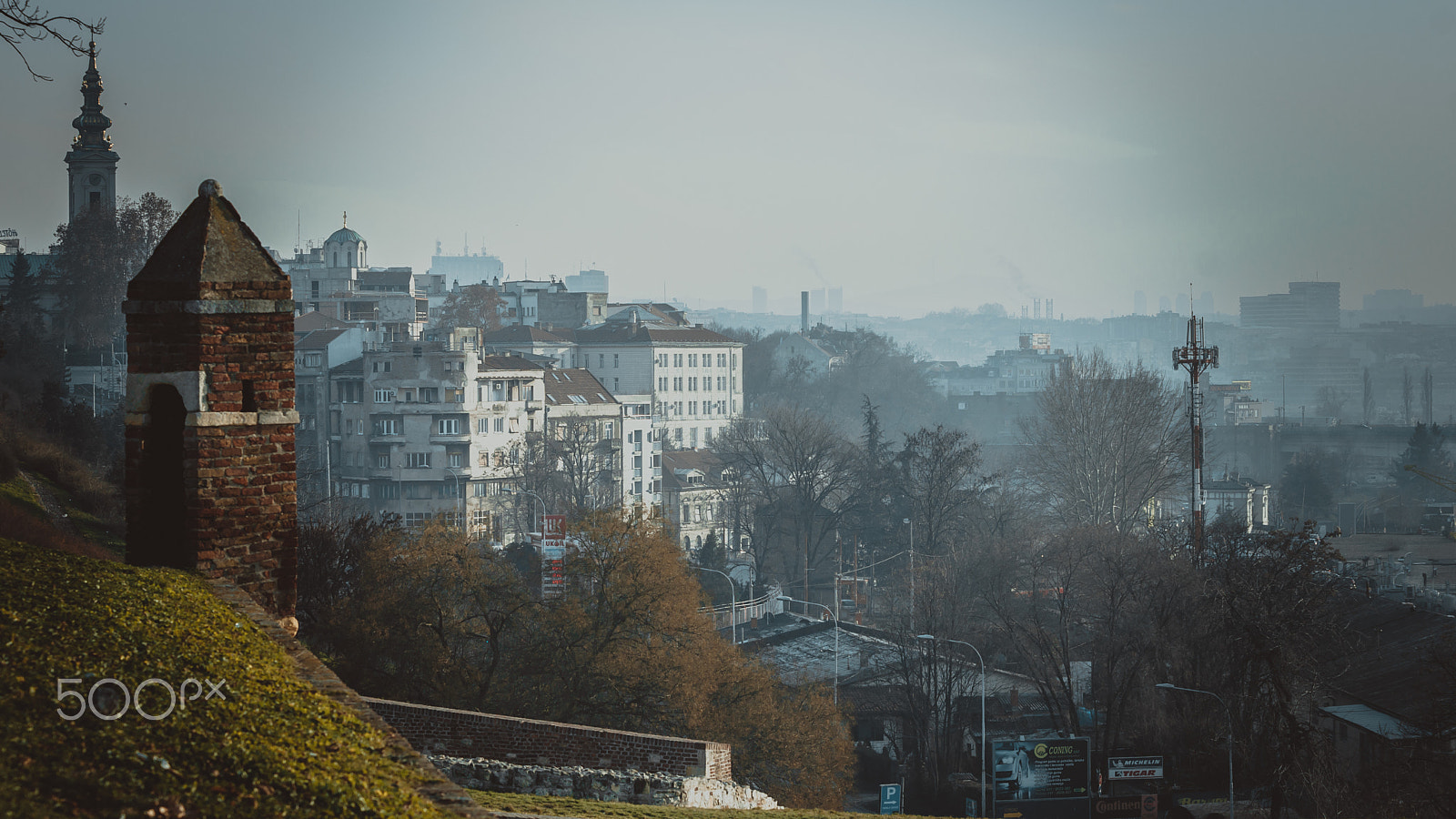 Sony Alpha DSLR-A850 + Minolta AF 80-200mm F2.8 HS-APO G sample photo. Belgrade, the old town in winter photography