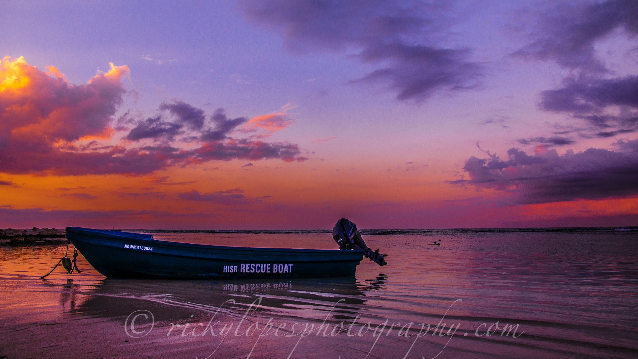 Sony SLT-A65 (SLT-A65V) + Sigma 17-70mm F2.8-4.5 (D) sample photo. Jamaica love photography