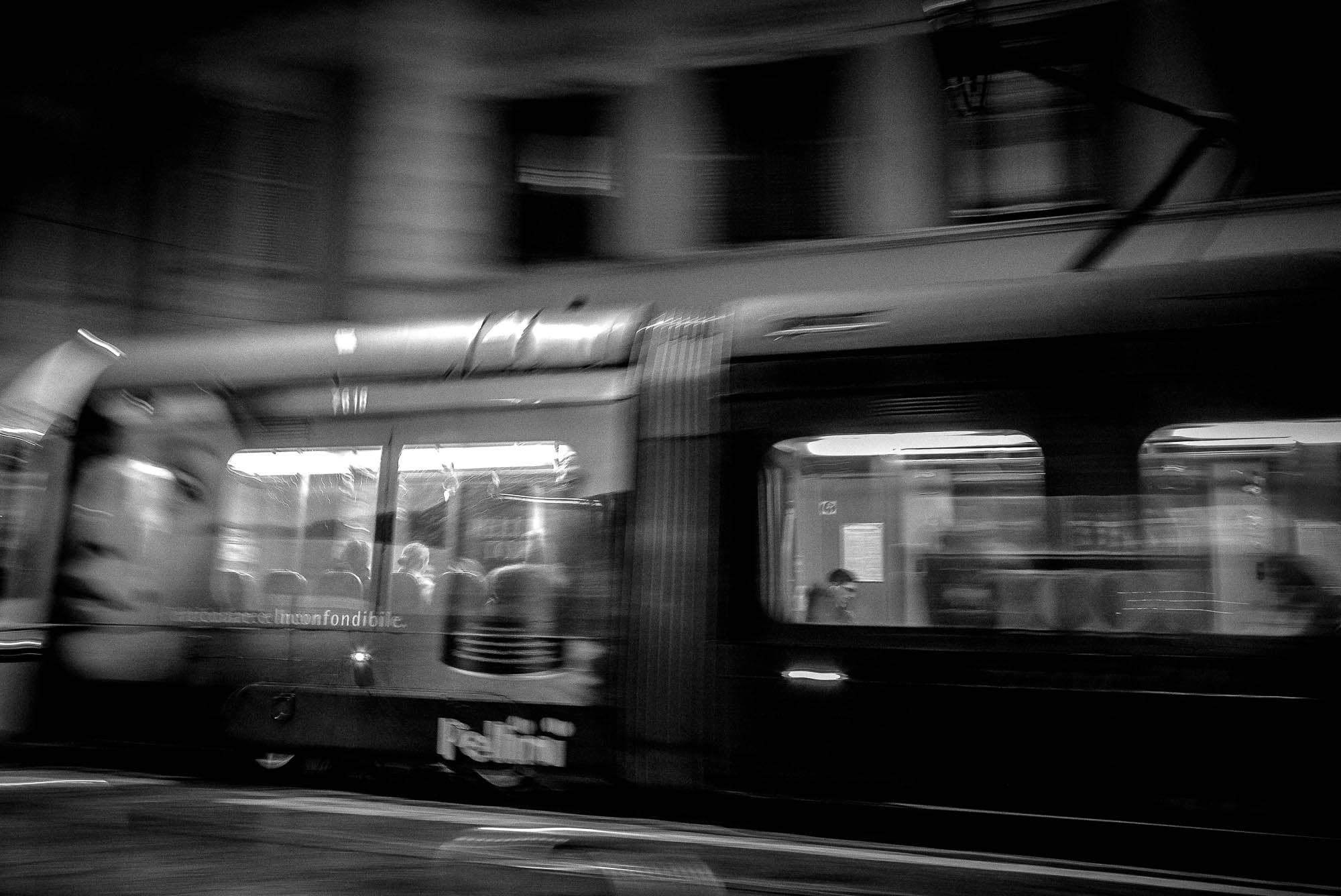 Summicron-M 1:2/28 ASPH. sample photo. Going back home photography