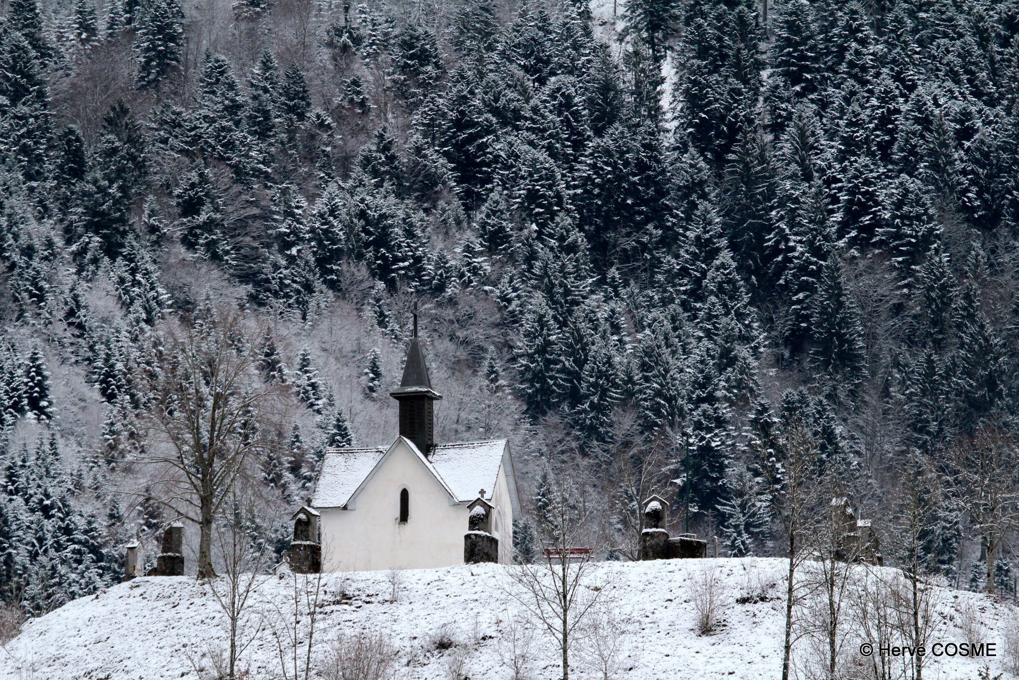 Canon EF 100-400mm F4.5-5.6L IS USM sample photo. La chapelle de la tour... photography