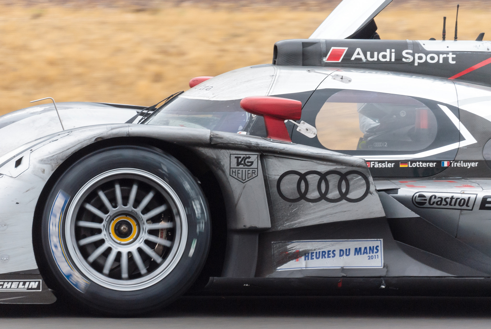 Sony Alpha DSLR-A300 + Sony 500mm F8 Reflex sample photo. Le mans winner 2011 photography