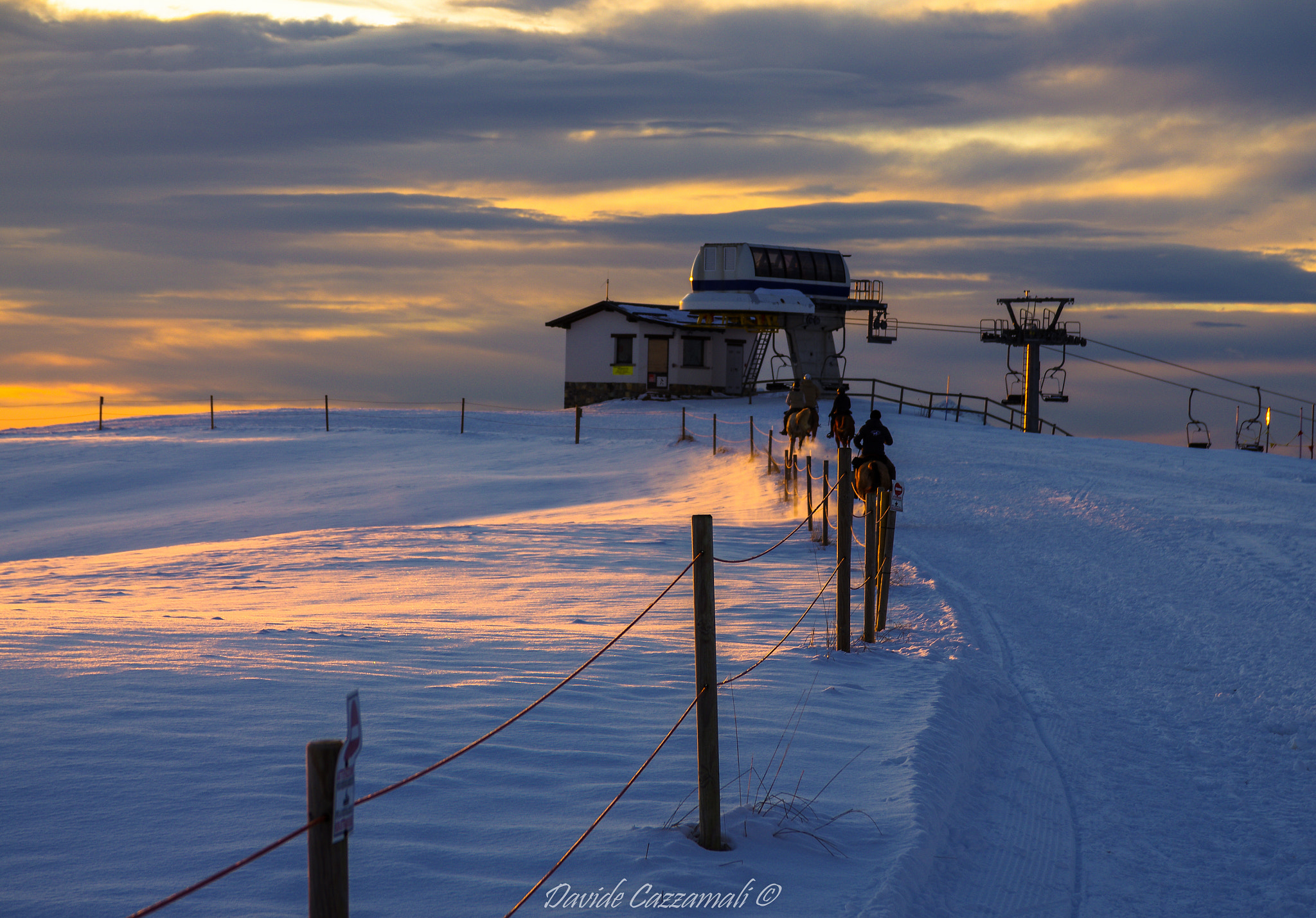Pentax smc DA 17-70mm F4.0 AL (IF) SDM sample photo. Sunset ride photography