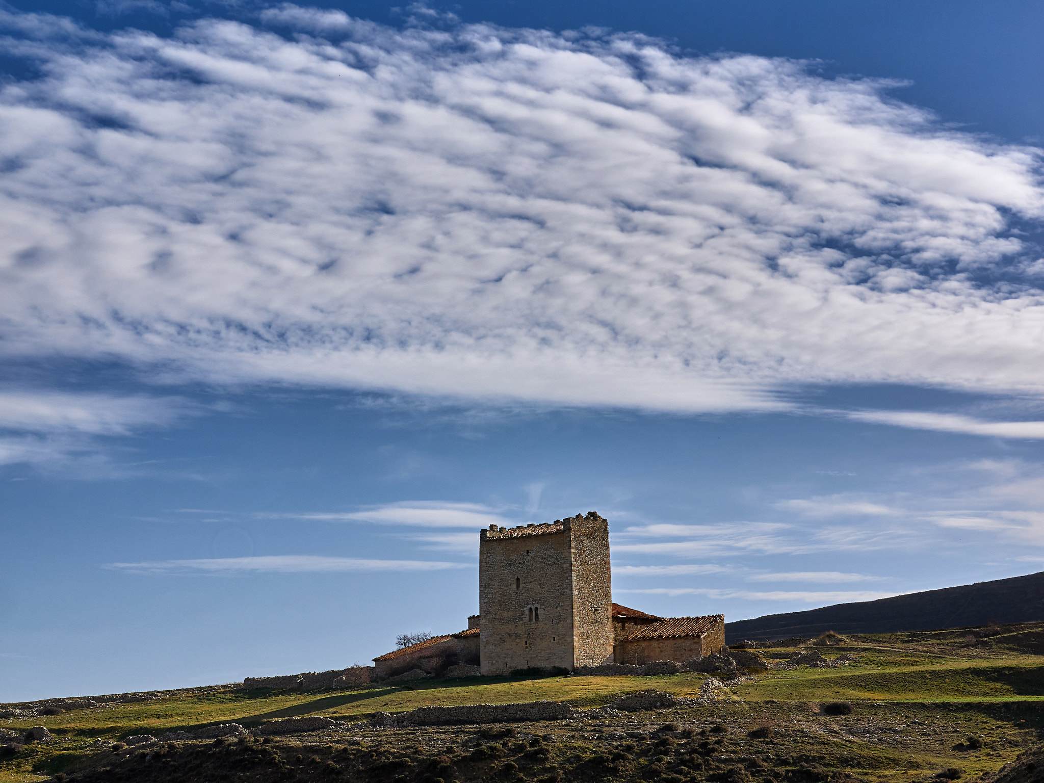 Olympus Zuiko Digital ED 35-100mm F2.0 sample photo. Torre sancho. photography