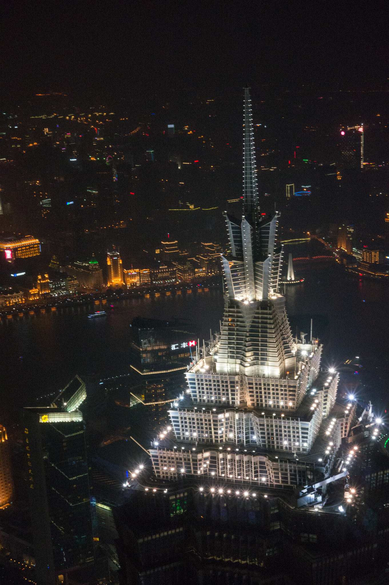 35mm F2.8 ZA sample photo. A building in pudong，shanghai photography