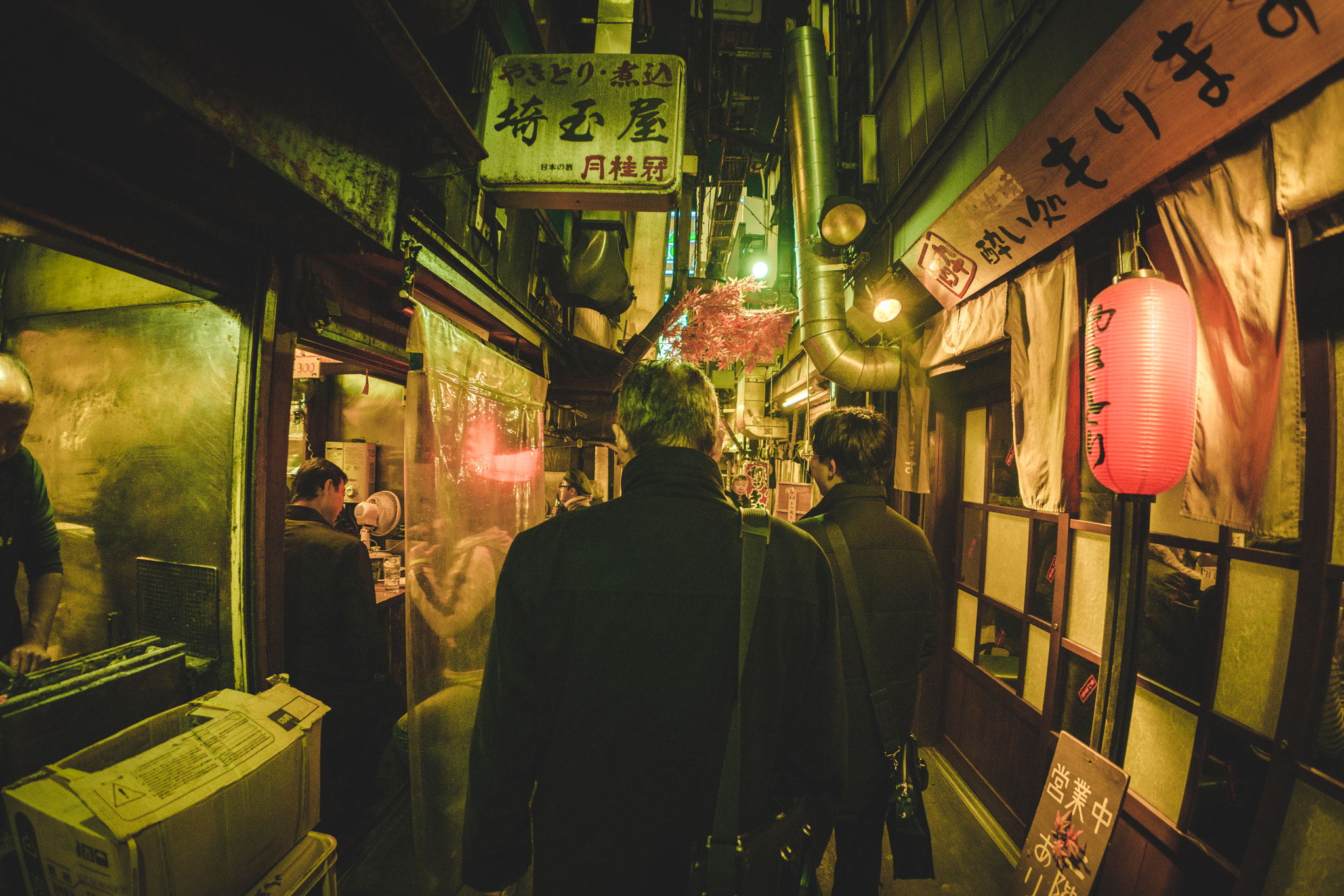 Sony FE 28mm F2 sample photo. Yakitori lane photography