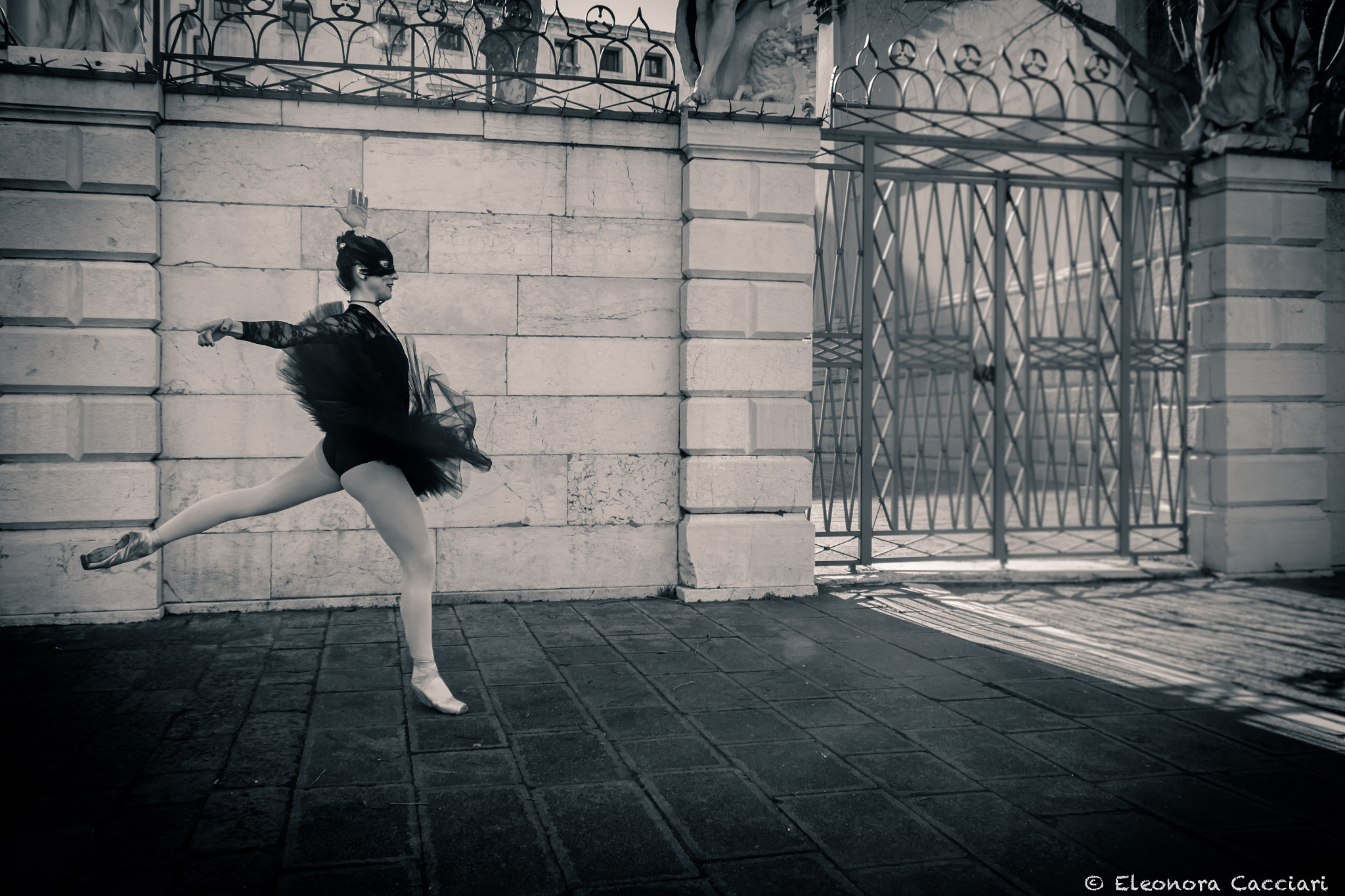 Canon EF-S 18-135mm F3.5-5.6 IS STM sample photo. La ballerina_venezia 2016 photography