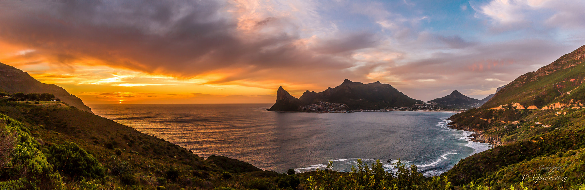 Canon EOS 60D + Canon EF 16-35mm F2.8L USM sample photo. Hout bay sunset pano web photography