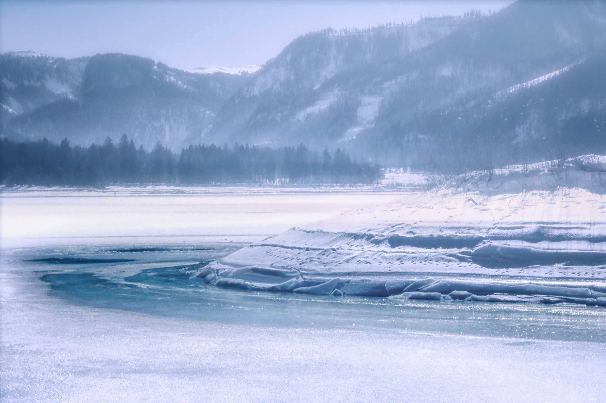 AF Zoom-Nikkor 24-120mm f/3.5-5.6D IF sample photo. Winterszene hintersee photography