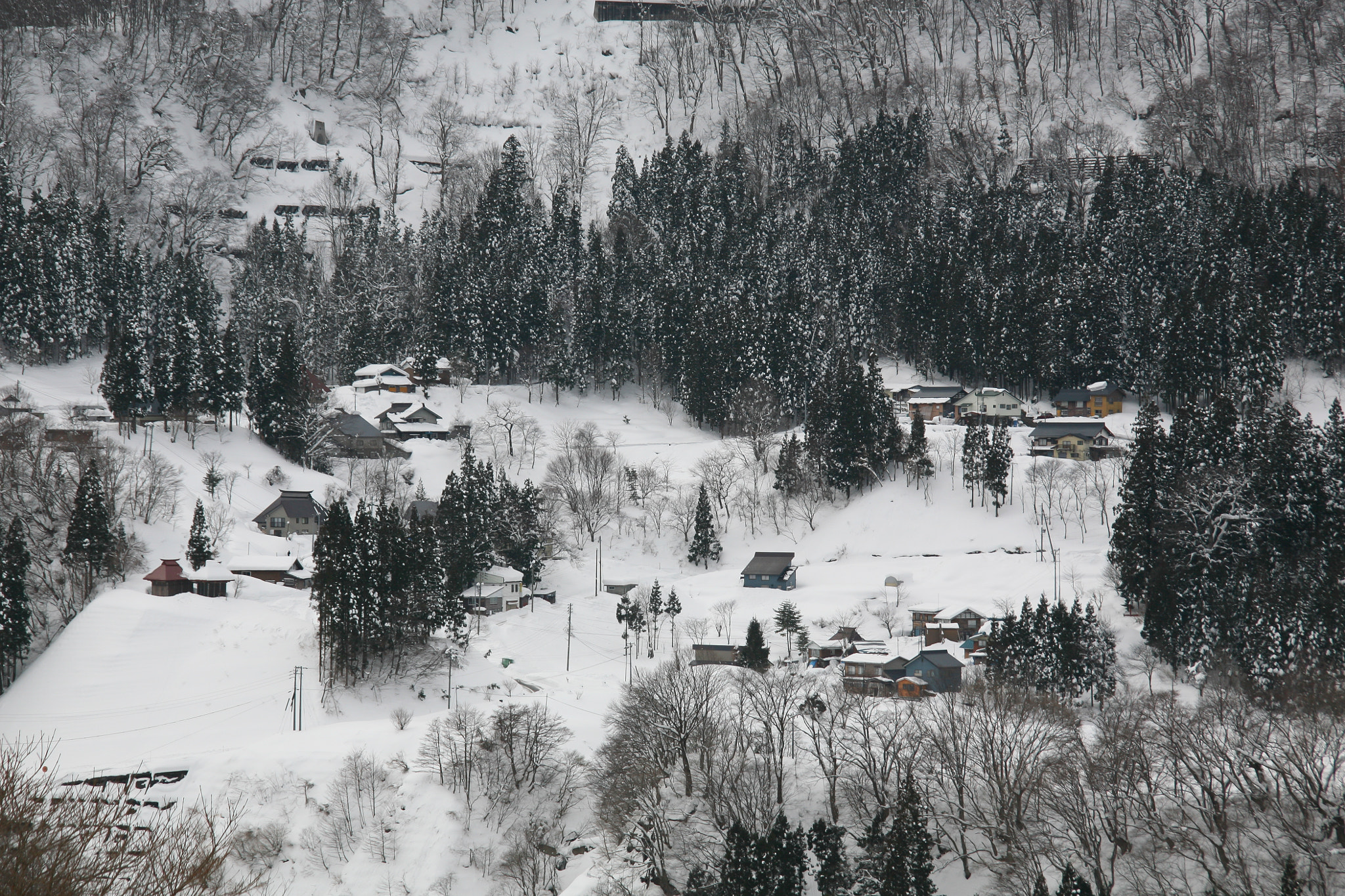 Canon EOS 5D + Tamron AF 28-300mm F3.5-6.3 XR Di VC LD Aspherical (IF) Macro sample photo. Village in the snow photography