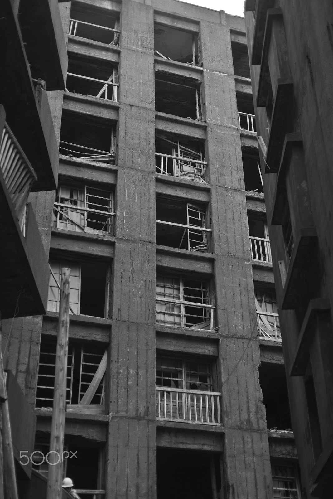 Nikon AF-S DX Micro Nikkor 40mm F2.8 sample photo. Island ruin in japan - hashima island 07 photography