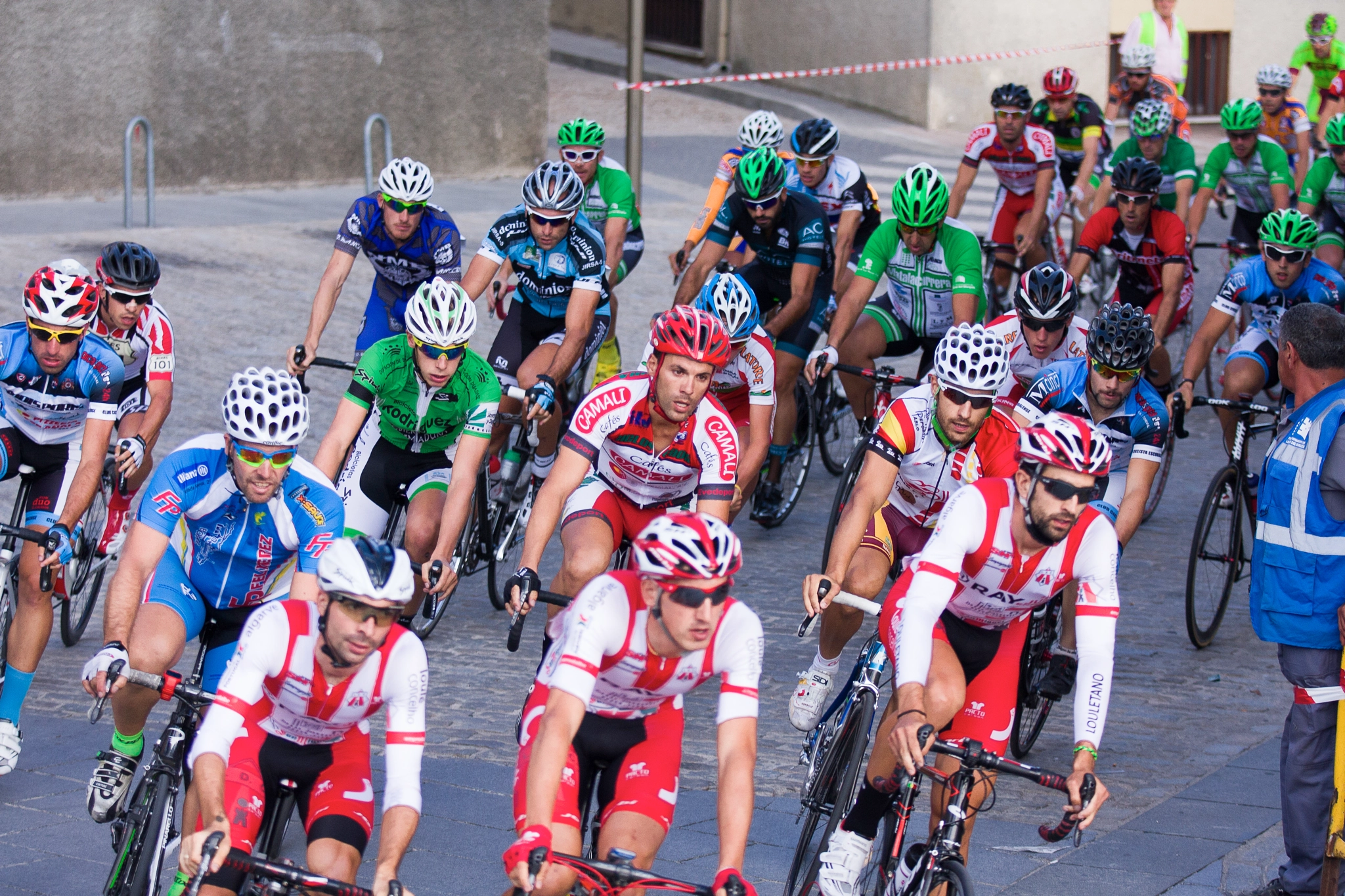 Canon EF 70-200mm F2.8L USM sample photo. Race bycicle photography