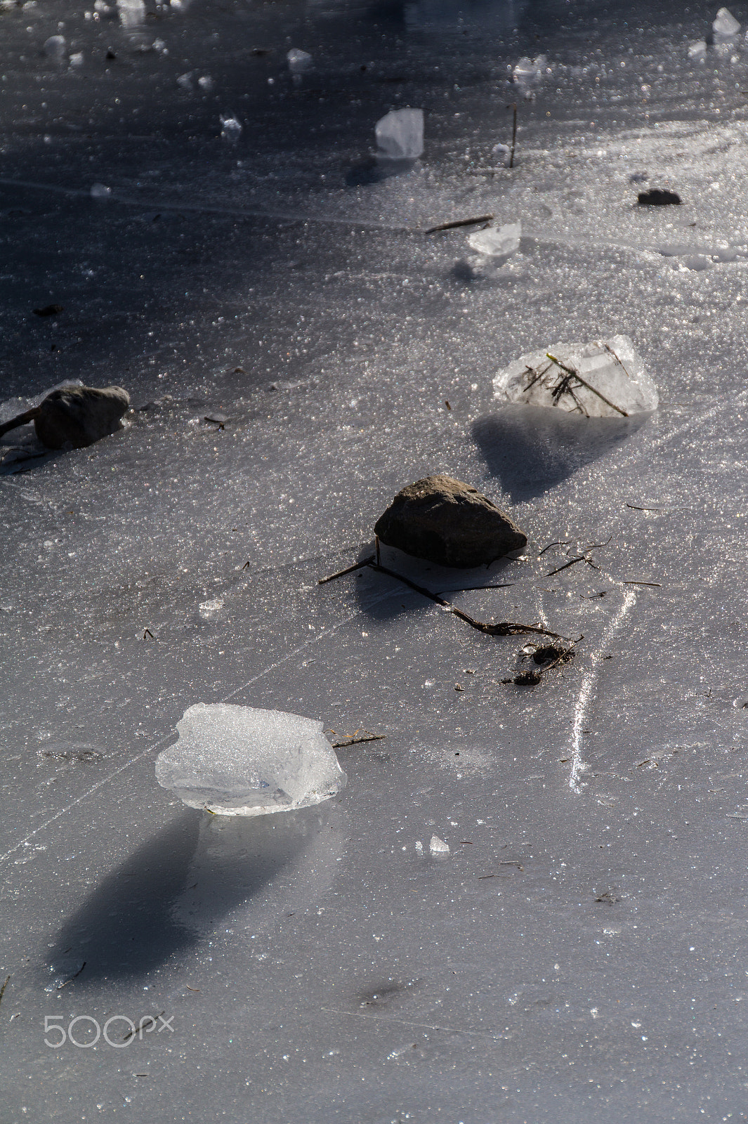 Sony SLT-A58 + Tamron 18-270mm F3.5-6.3 Di II PZD sample photo. Small cube on a frozen lake photography