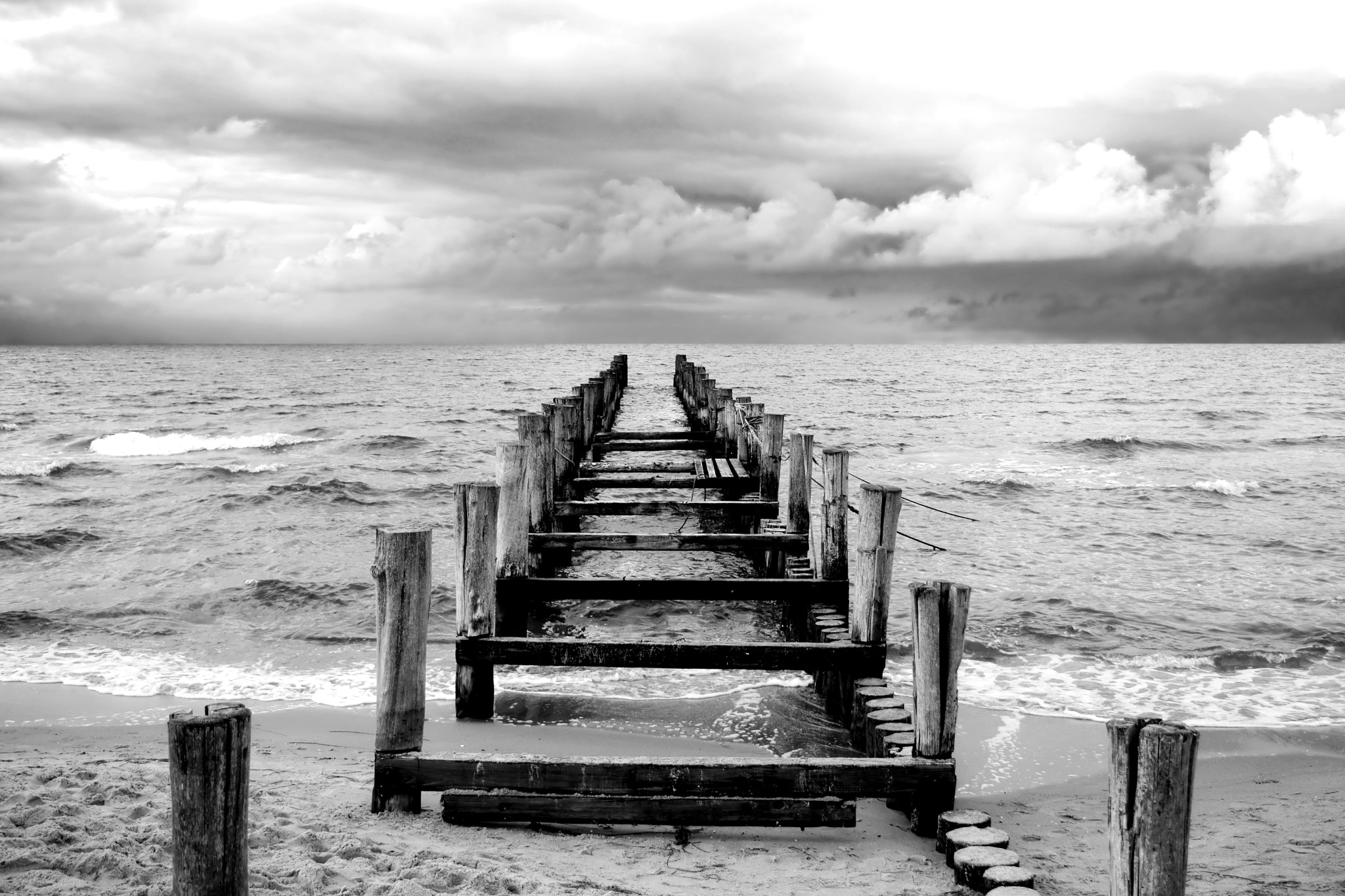 AF Zoom-Nikkor 24-120mm f/3.5-5.6D IF sample photo. Baltic sea photography