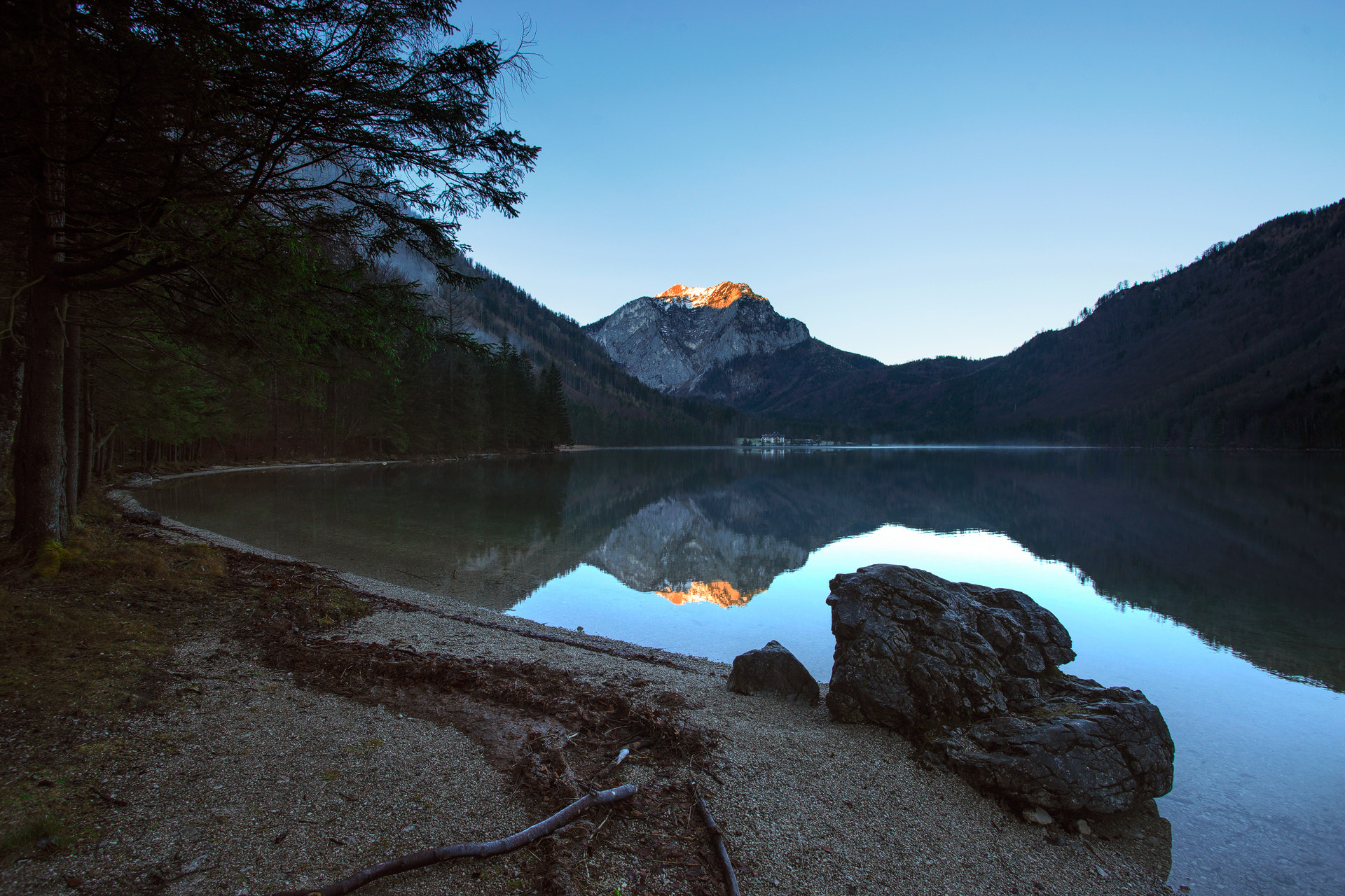 Sony a7R + Canon EF 17-40mm F4L USM sample photo. Langbathsee photography