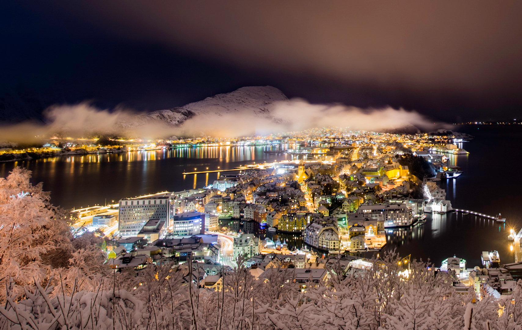 Sony a99 II + Sigma 20mm F1.8 EX DG Aspherical RF sample photo. °'" n °'" e sebjørnsen photography