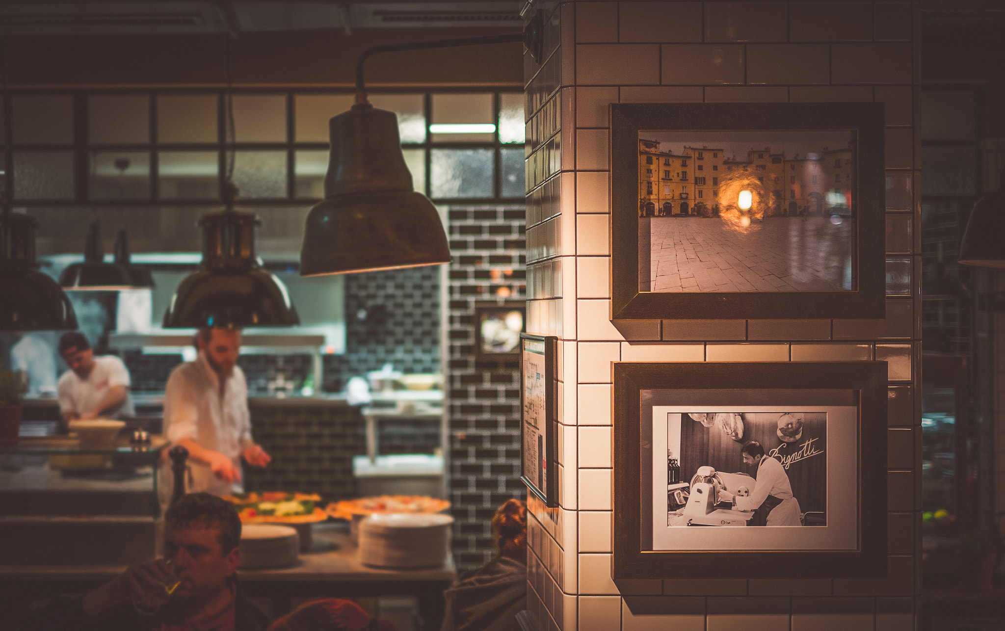 Fujifilm X-A1 + Fujifilm XF 35mm F1.4 R sample photo. L´osteria 1 photography