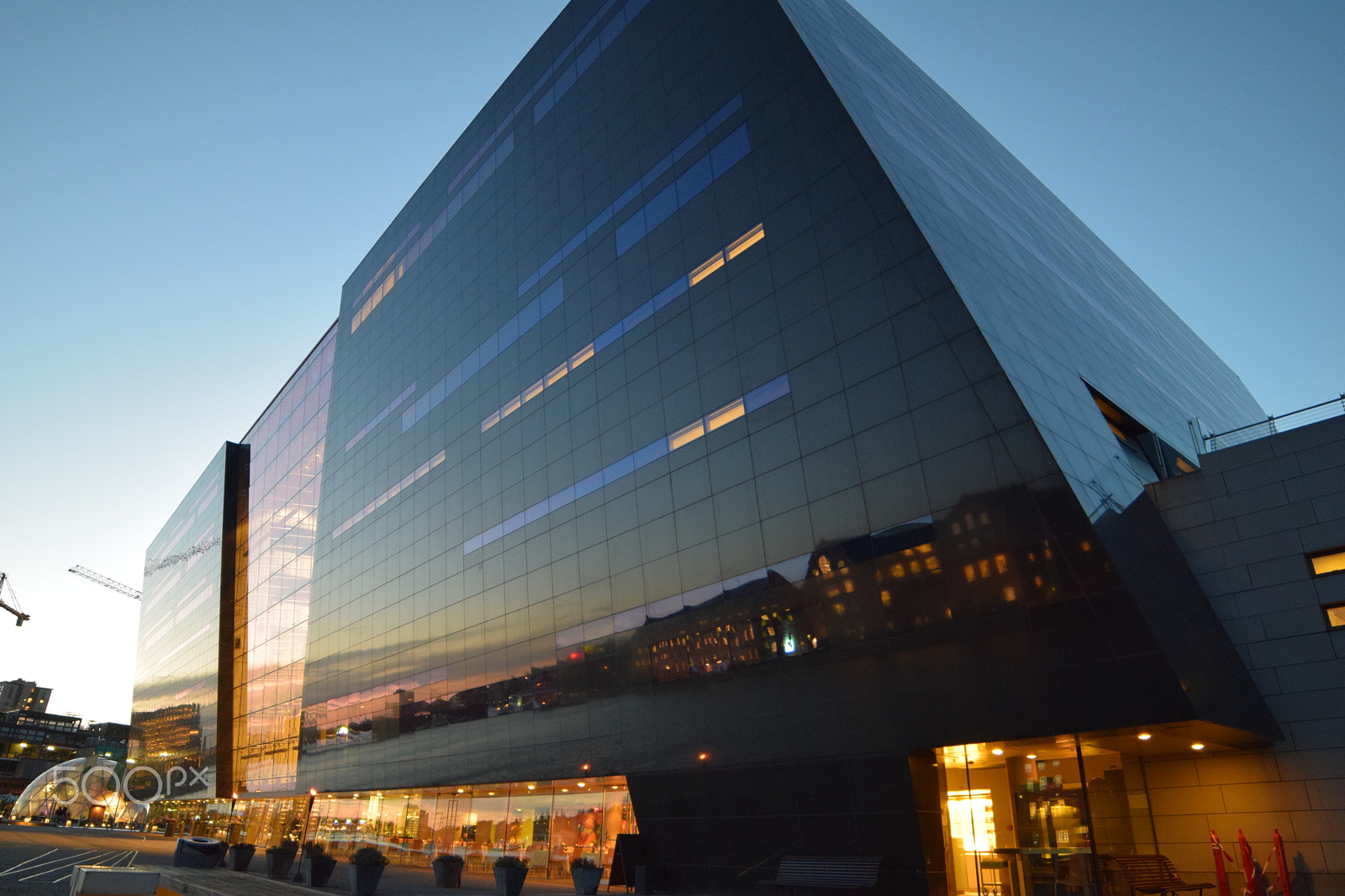 Samyang 14mm F2.8 ED AS IF UMC sample photo. Reflections photography