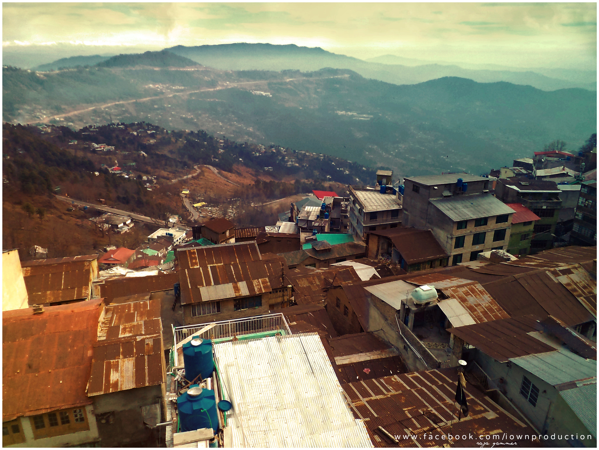 Sony DSC-S3000 sample photo. Muree.. photography