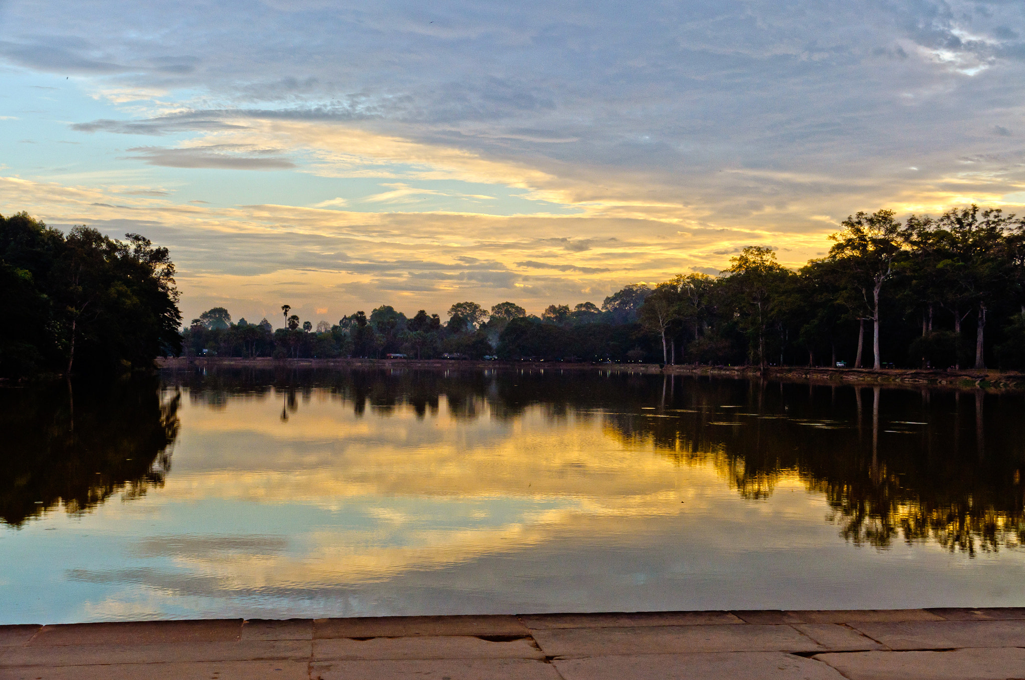 Sigma 18-200mm F3.5-6.3 II DC OS HSM sample photo. Angkor moat photography