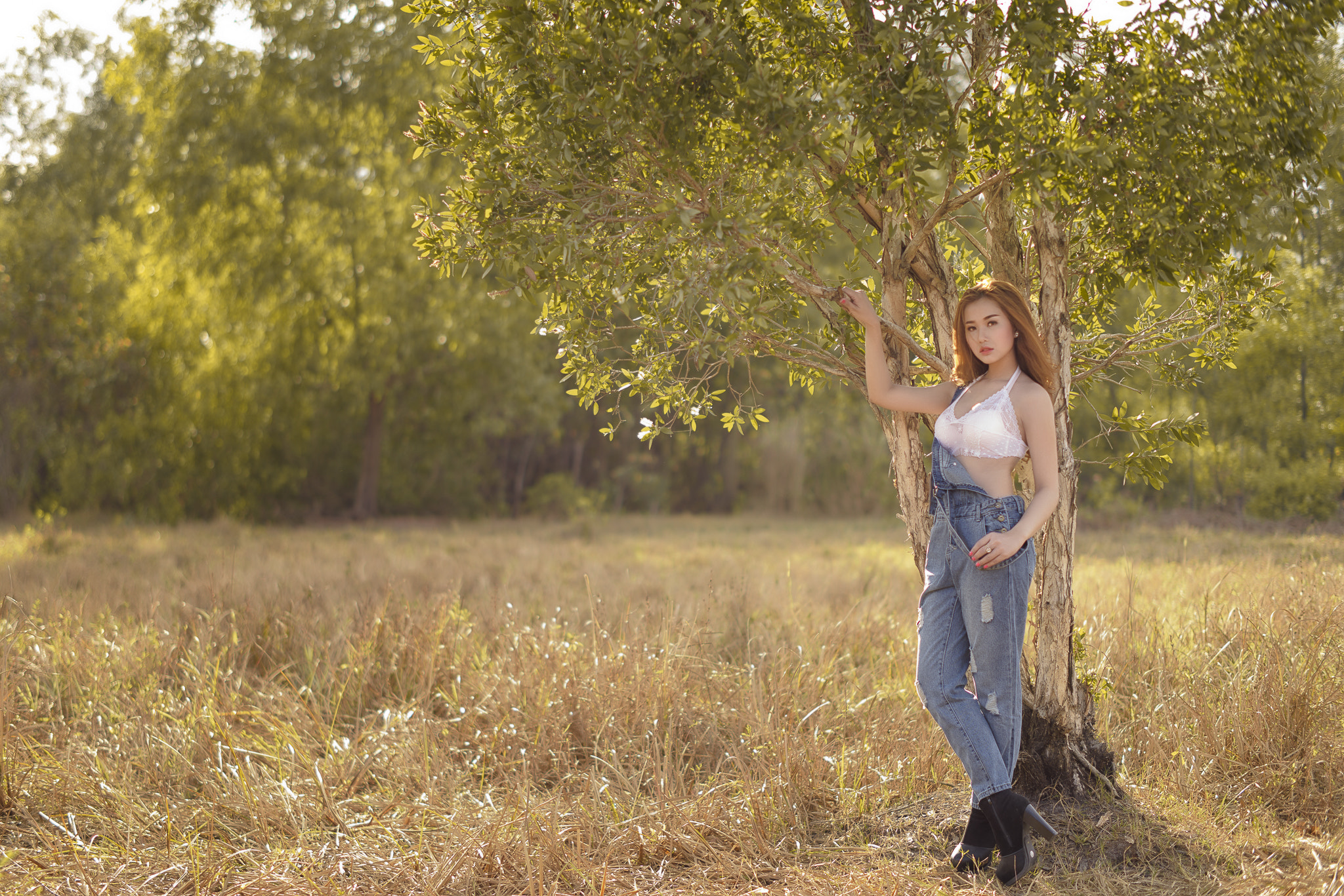 Nikon D810 + ZEISS Milvus 50mm F1.4 sample photo. Country girl photography