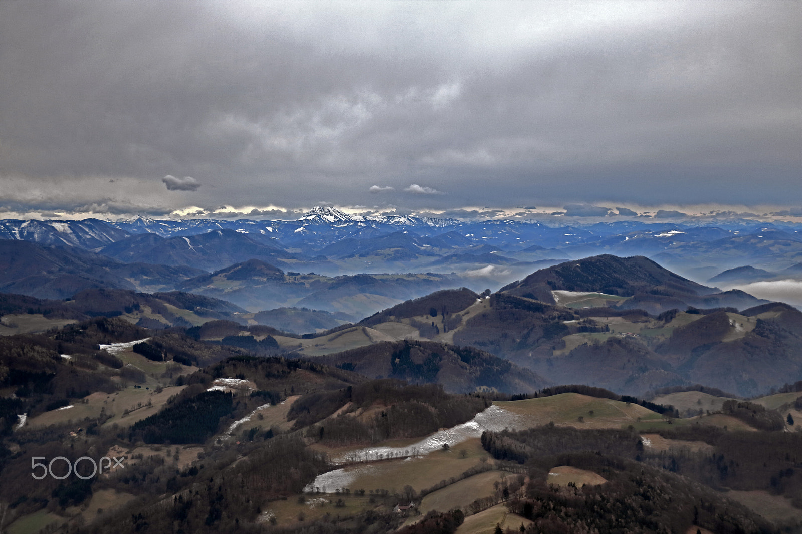 Canon EF-S 18-135mm F3.5-5.6 IS STM sample photo. Hills of a rainy winter ending photography