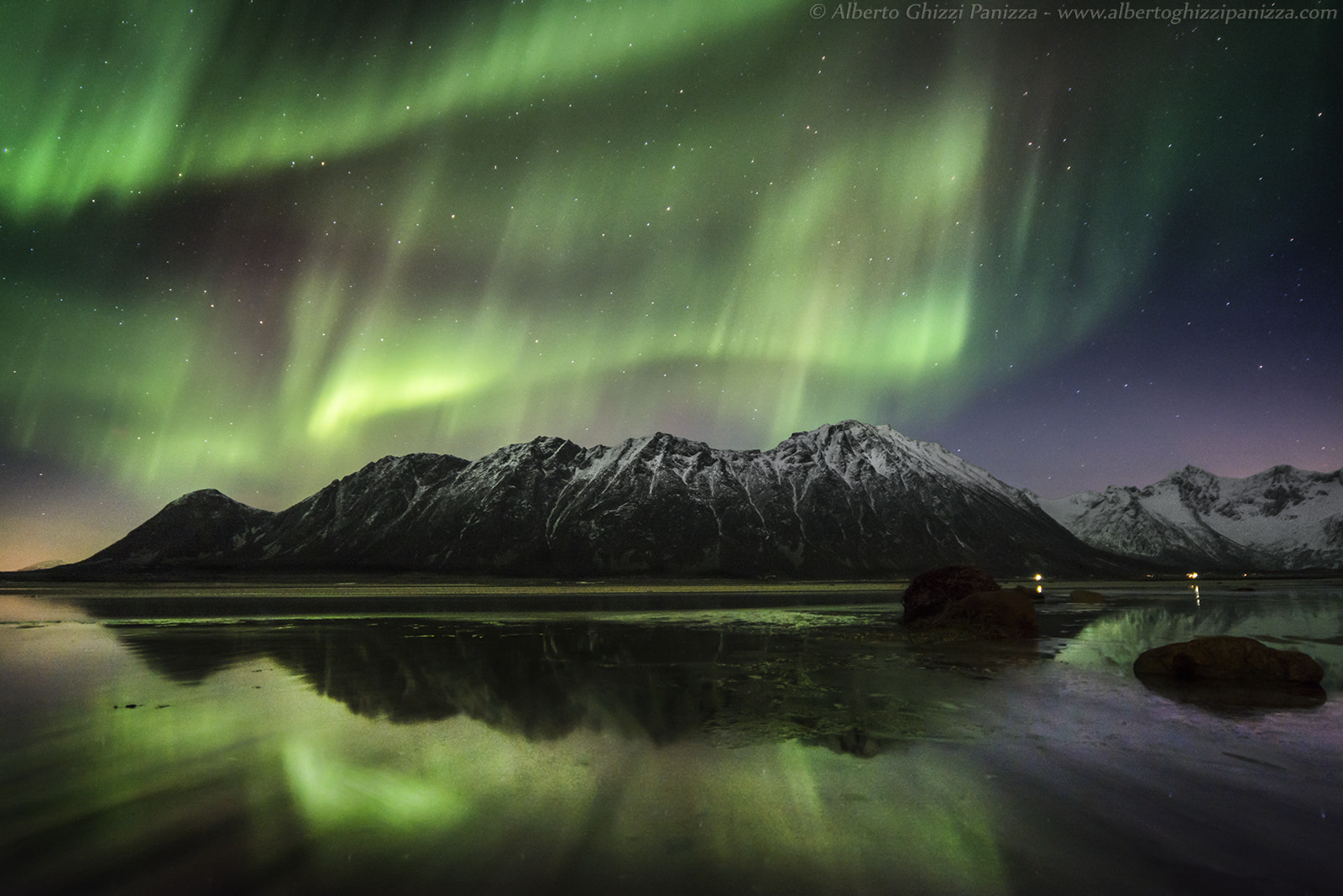 Sigma 12-24mm F4.5-5.6 EX DG Aspherical HSM sample photo. Between the reflections of the northern lights photography
