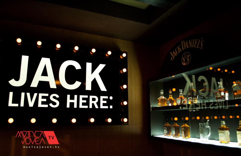 Nikon D70 sample photo. Bostonwhiskyba photography