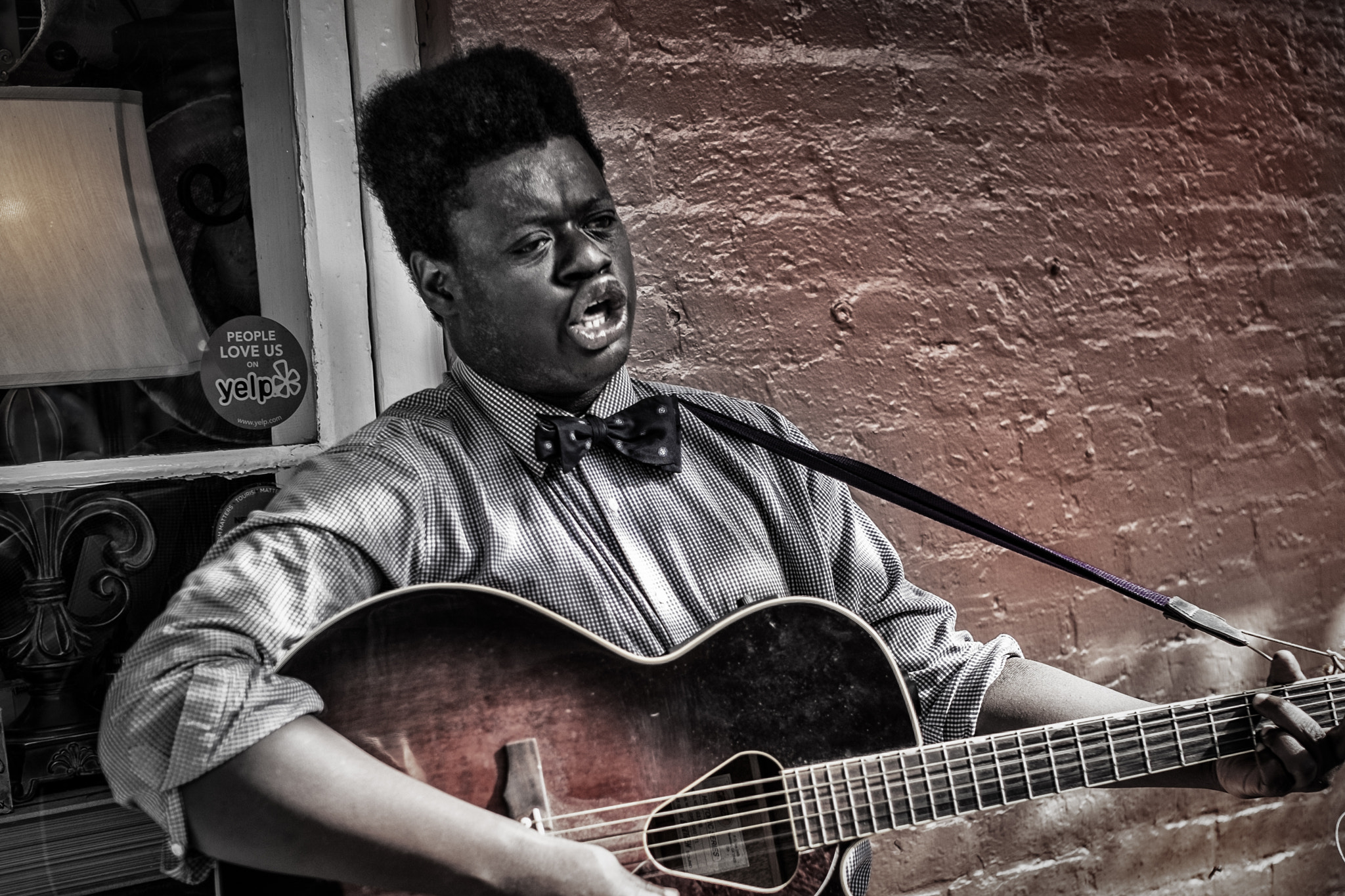 Fujifilm X-E1 + Fujifilm XF 23mm F1.4 R sample photo. Nola street singer 2 photography