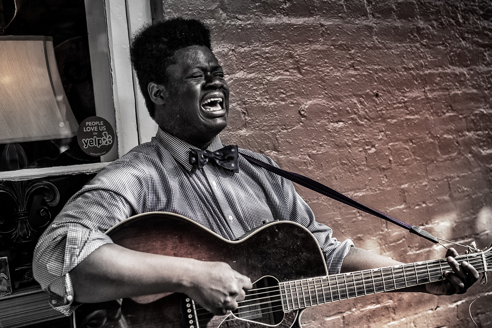 Fujifilm X-E1 + Fujifilm XF 23mm F1.4 R sample photo. Nola street singer 1 photography