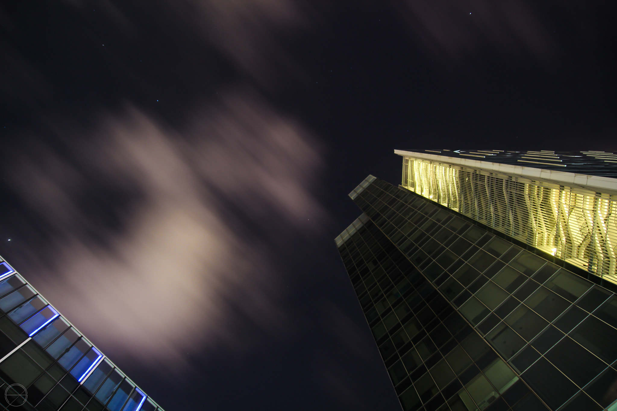 Canon EOS 600D (Rebel EOS T3i / EOS Kiss X5) sample photo. Racing sky photography