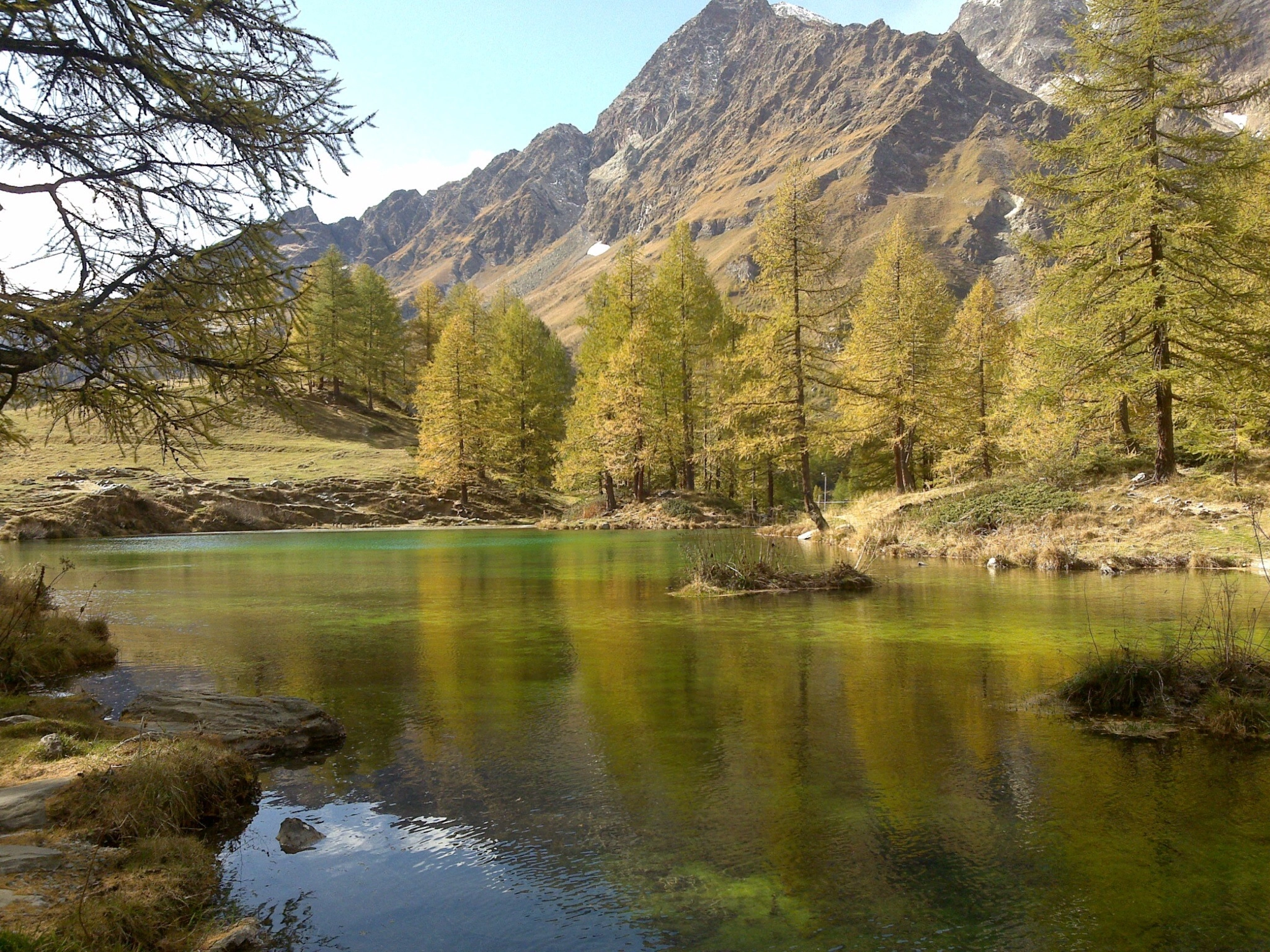 Nokia N96 sample photo. Sotto il cervino photography