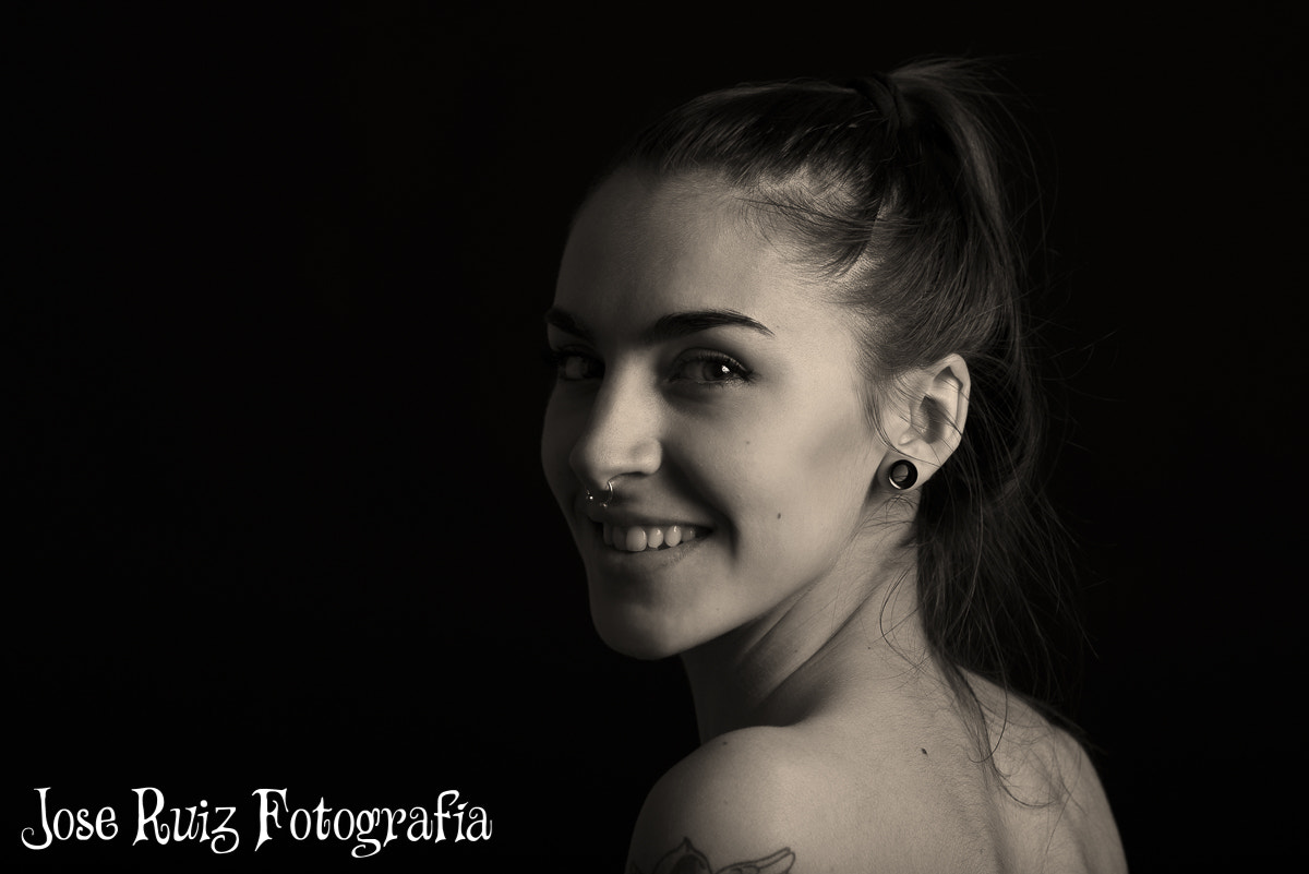 Nikon D610 + Nikon AF Nikkor 105mm F2D DC sample photo. Como objeto inteligente photography