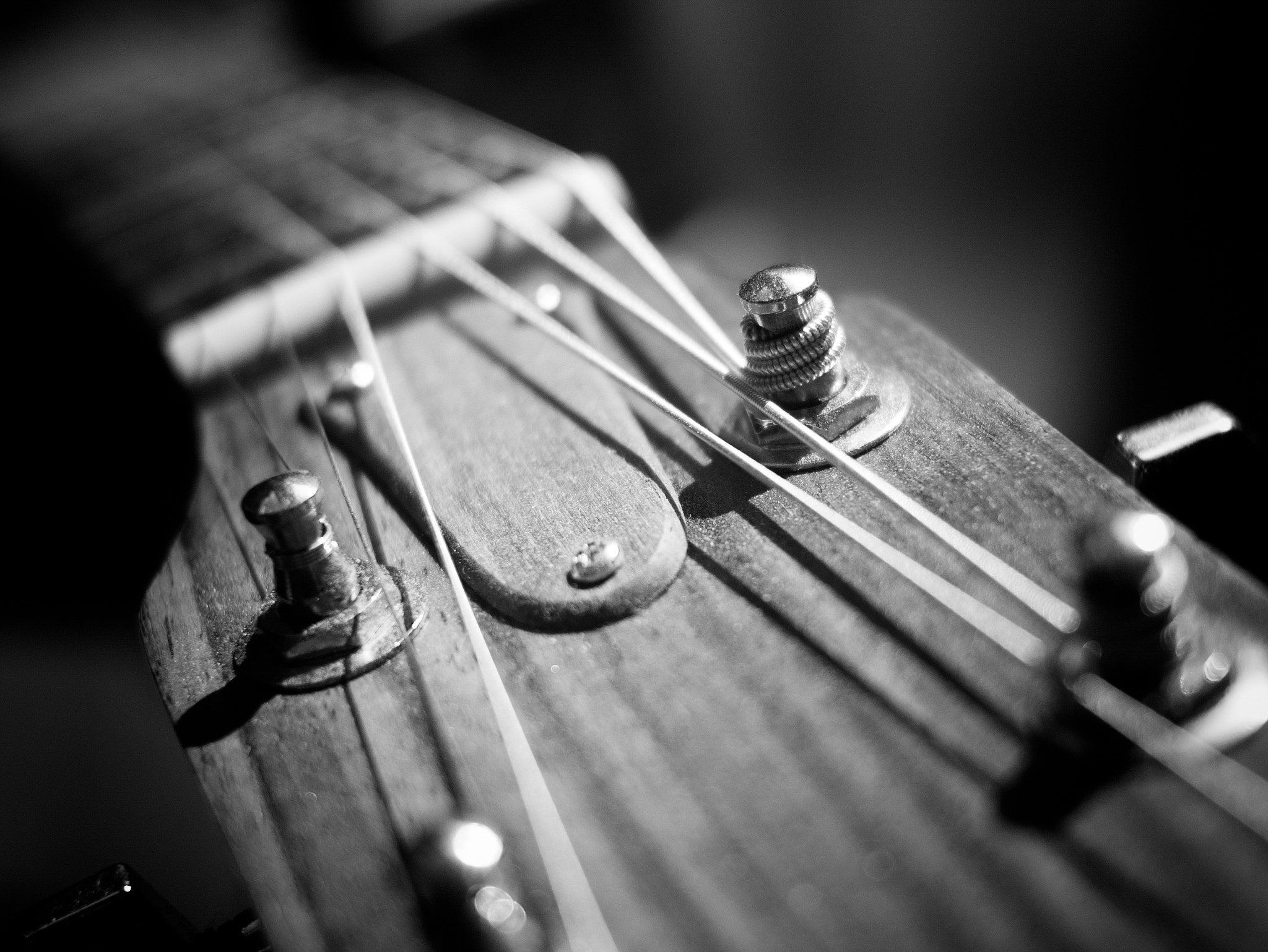 Panasonic Lumix DMC-GX7 + Panasonic Lumix G 20mm F1.7 ASPH sample photo. Gitarre photography