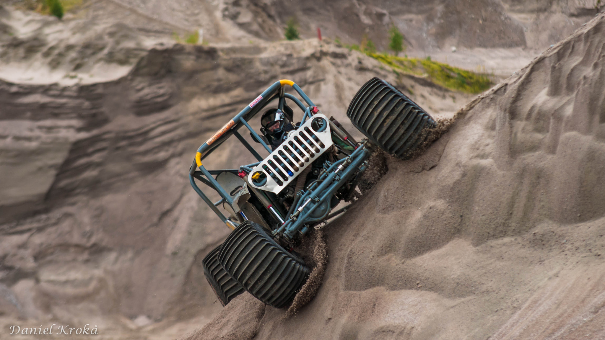 Sigma 70-200mm F2.8 EX DG Macro HSM II sample photo. Formula offroad photography