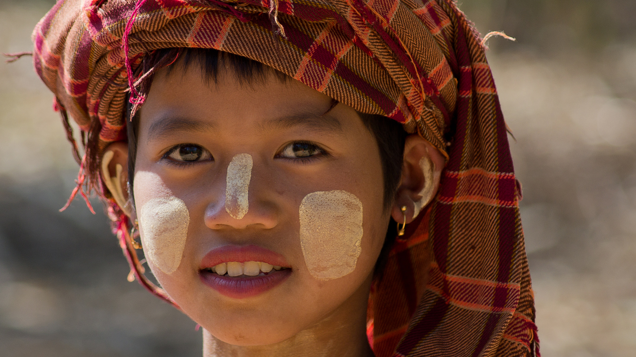 Sony SLT-A55 (SLT-A55V) sample photo. Burmese girl photography