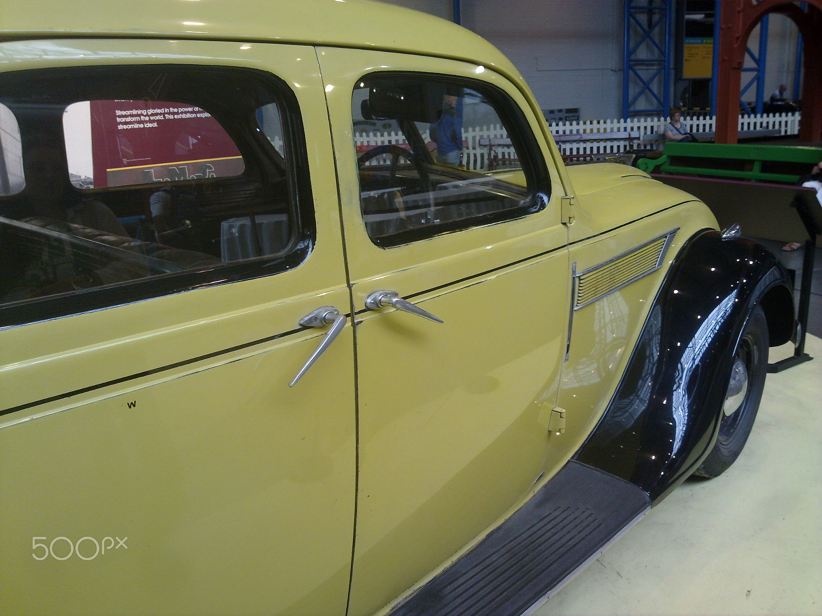 Nokia N86 8MP sample photo. Chrysler airflow photography