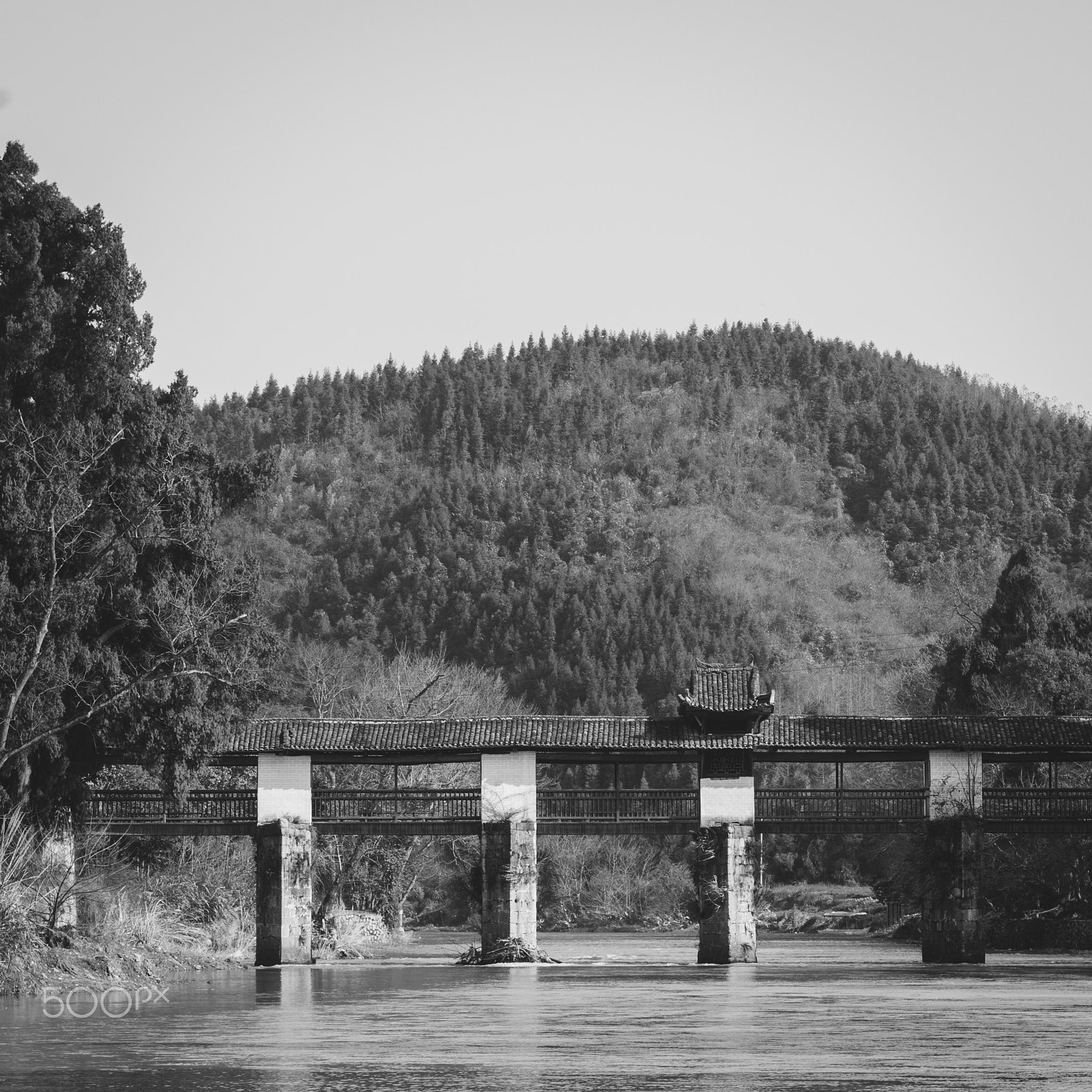 Pentax K-50 + Sigma 17-70mm F2.8-4 DC Macro HSM Contemporary sample photo. A old bridge photography