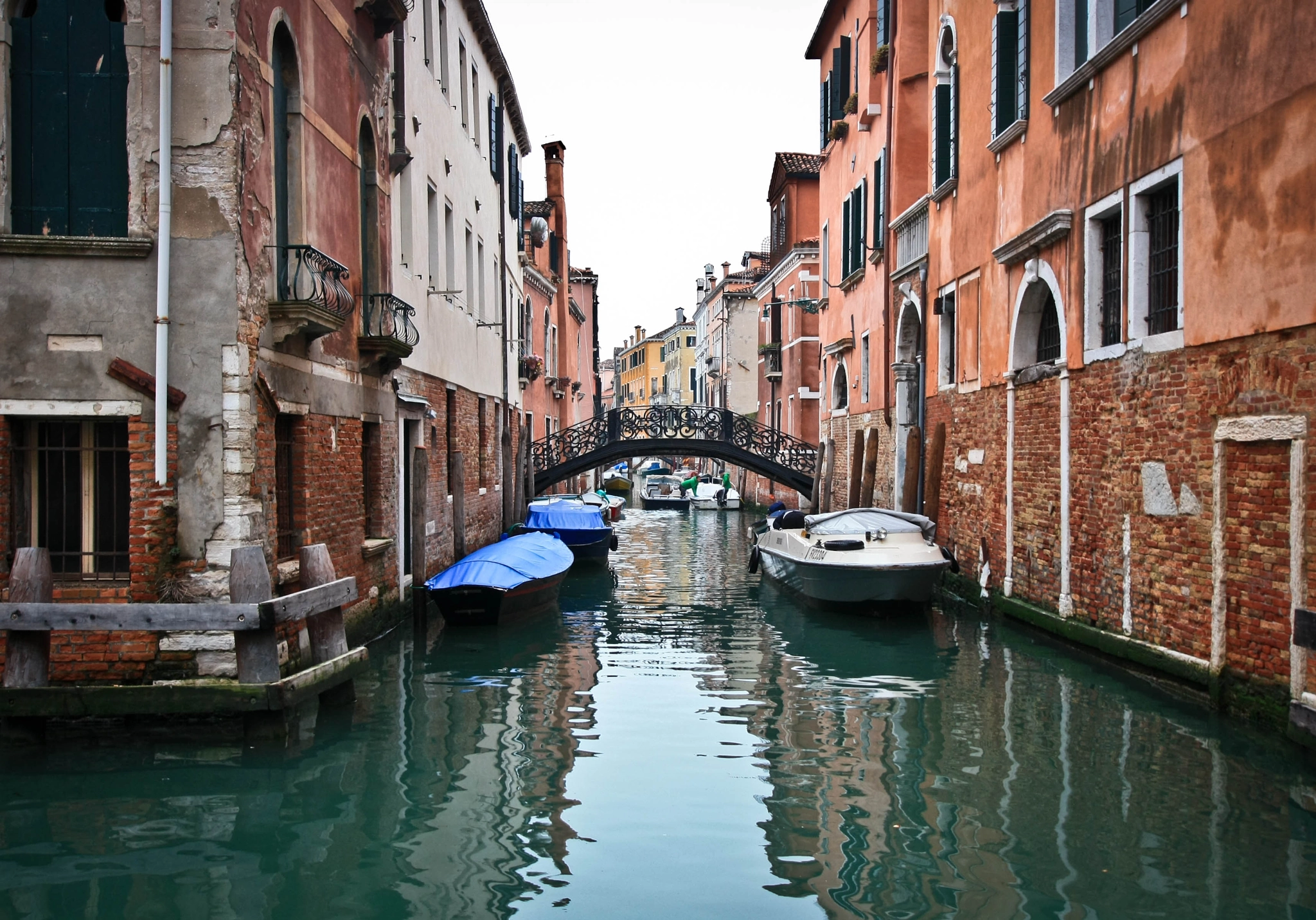 Sigma 10-20mm F3.5 EX DC HSM sample photo. Old bridge in venice photography