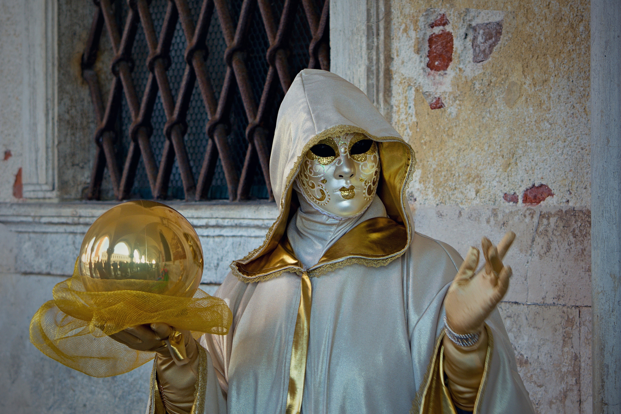 55.00 - 300.00 mm f/4.5 - 5.6 sample photo. Venezia carnevale 2016 photography