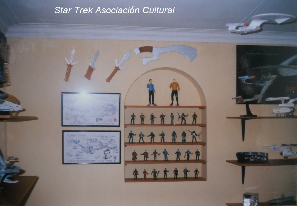 Olympus VR330,D730 sample photo. Exposición star trek photography