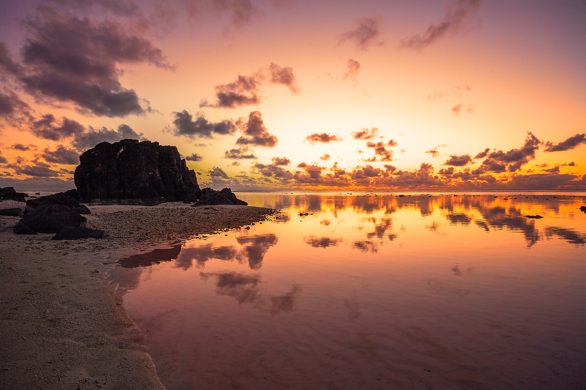 Voigtlander Color Skopar 20mm f/3.5 SLII Aspherical sample photo. Arotangi beach photography